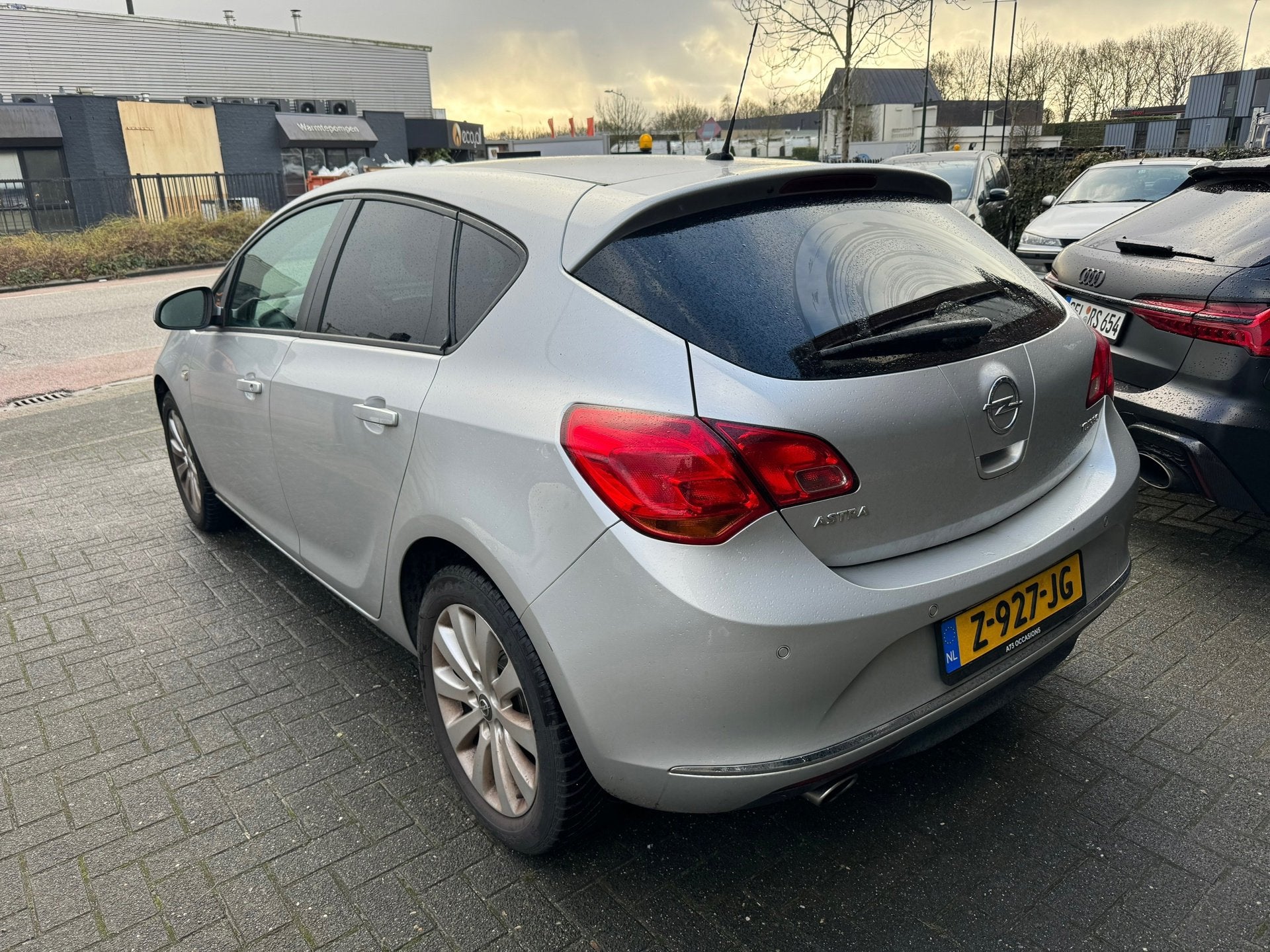 Opel Astra 1.6 Turbo Cosmo AUTOMAAT CLIMA LMV 180PK, Auto's, Opel, Euro 5, 730 kg, Gebruikt, 4 cilinders