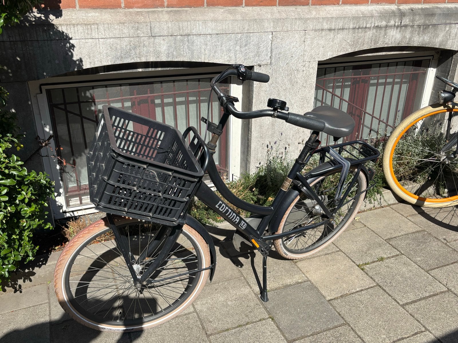 Cortina U4  - zwart/donkerblauw - 24 inch - 135-150cm, Terugtraprem, Gebruikt, Versnellingen, Minder dan 47 cm