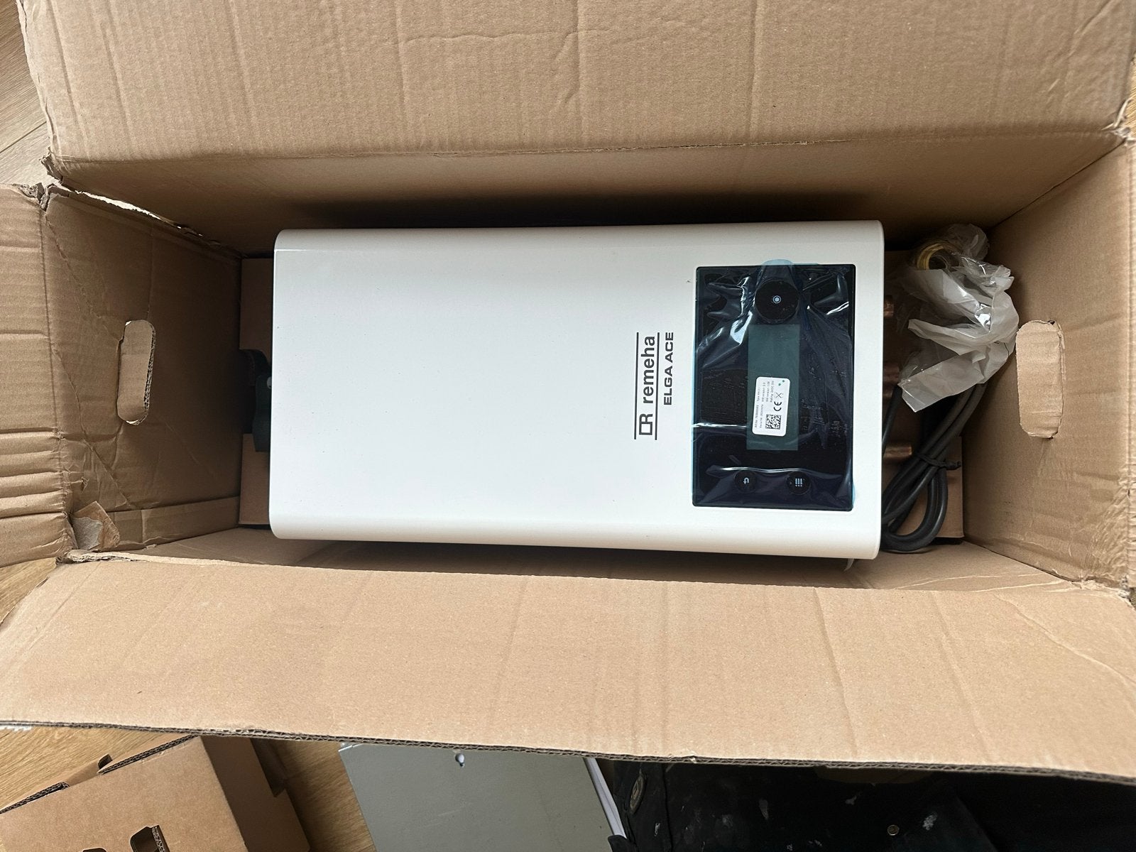 Remeha Elga Ace H6kW Warmtepomp Binnendeel Nieuw, Doe-het-zelf en Verbouw, Verwarming en Radiatoren, 30 tot 80 cm, Overige typen