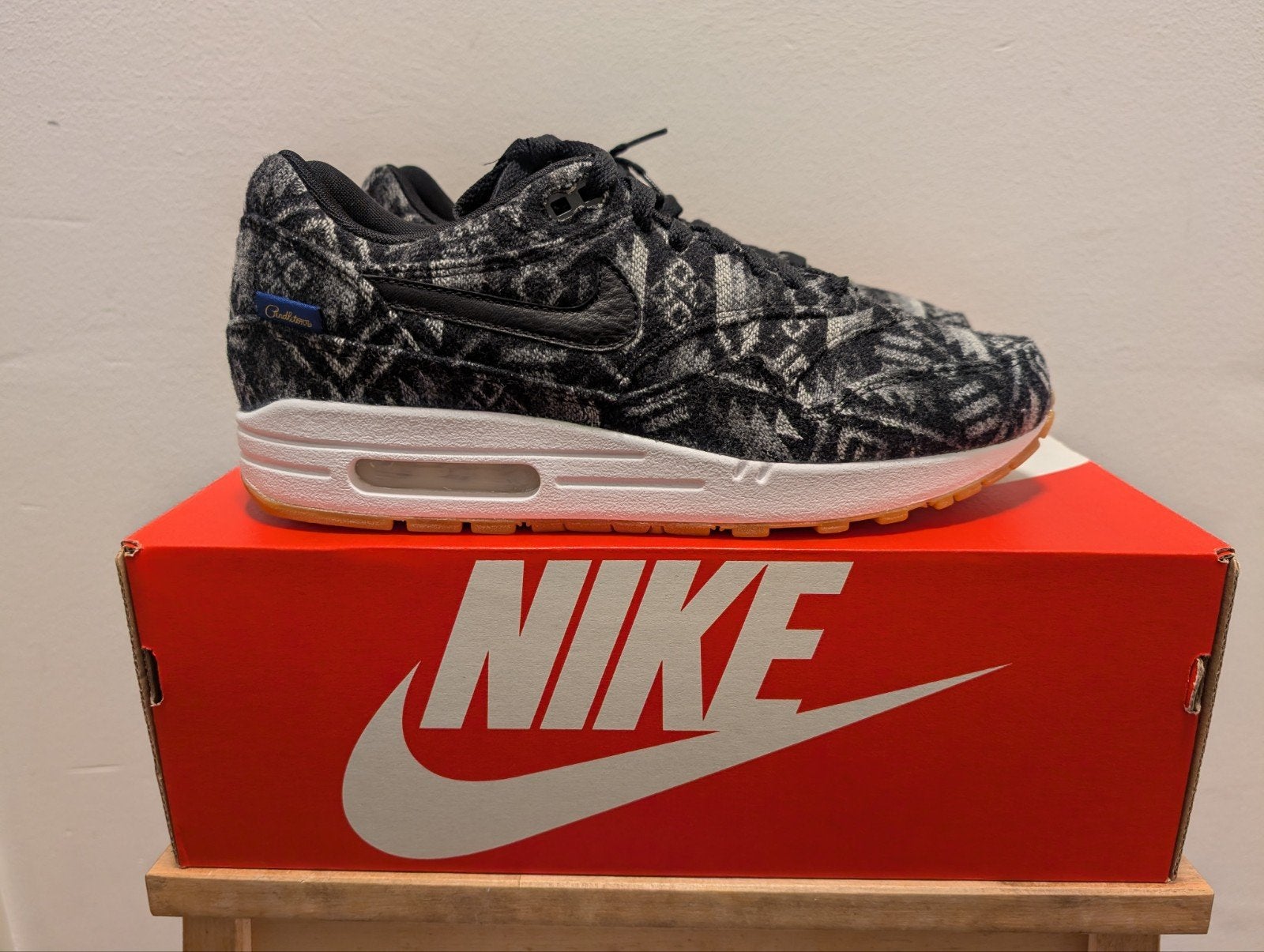 Nike Air Max 1 Pendleton Cool Grey Black 43, Nike air max, Overige kleuren, Nieuw, Ophalen of Verzenden