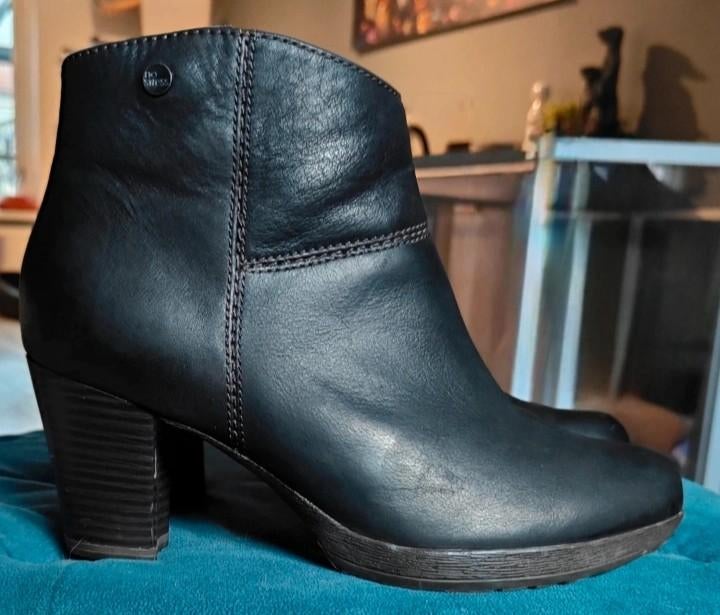 Mooie zwarte enkellaarsjes No Stress maat 38, Kleding | Dames, Schoenen, Ophalen of Verzenden, Zo goed als nieuw