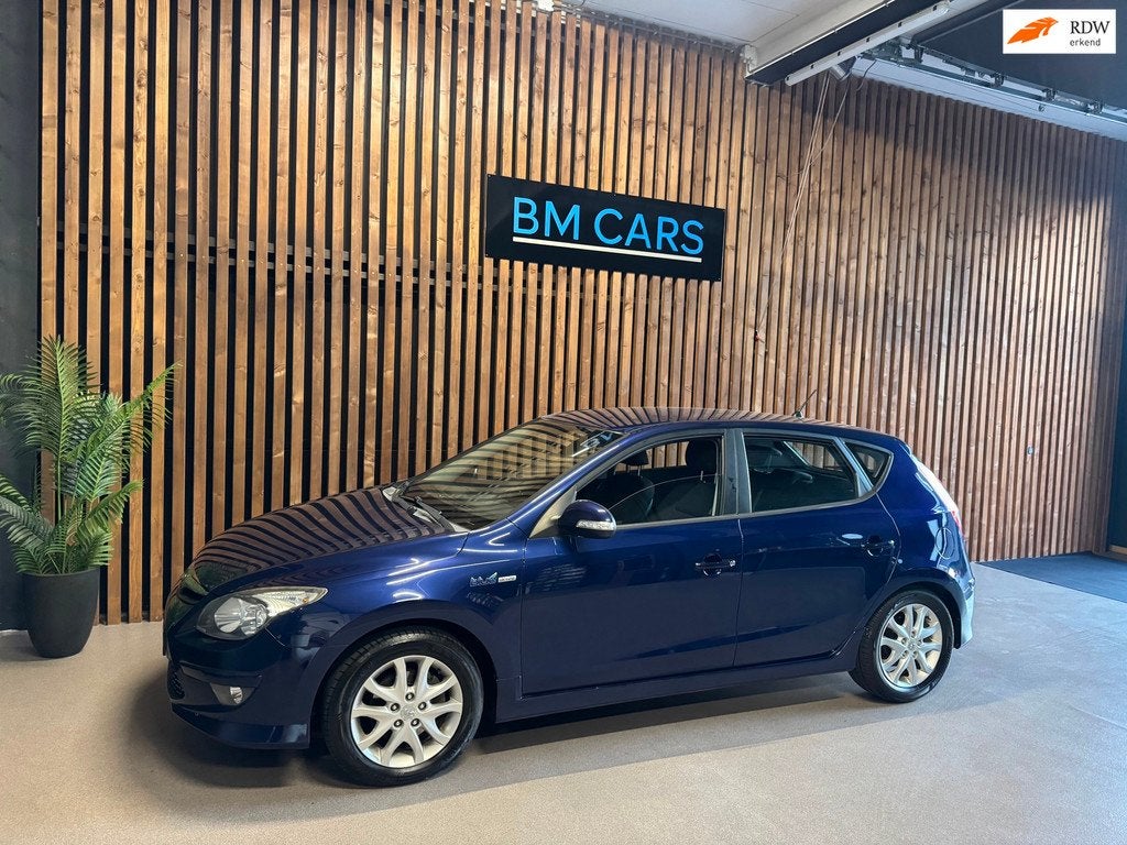 Hyundai I30 1.4i i-Motion Airco, PDC, New APK, Auto's, Hyundai, Voorwielaandrijving, Euro 5, Gebruikt, 4 cilinders