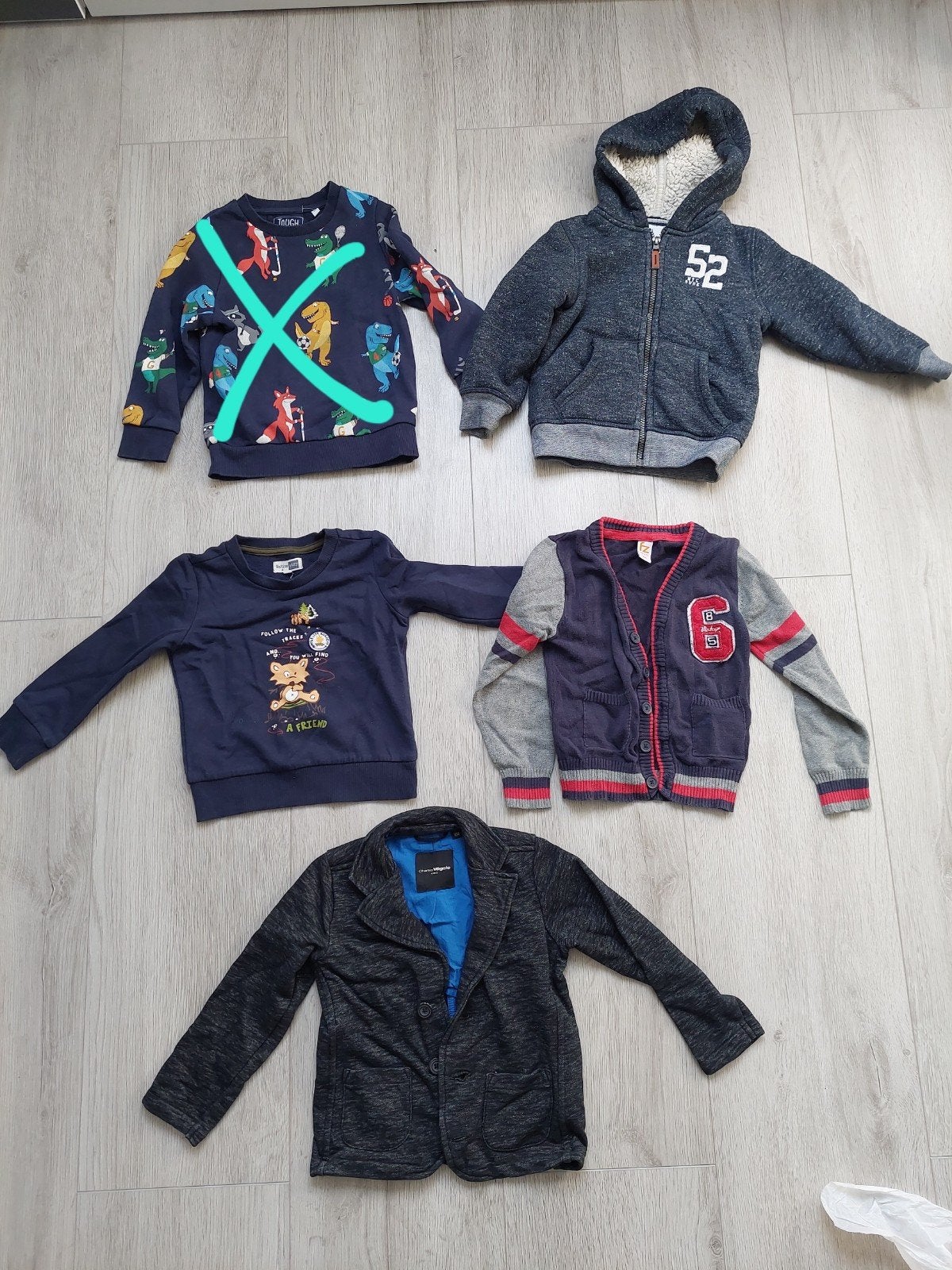 Truien maat 104 jongen trui vest sweater sweaters borgvest, Ophalen of Verzenden, Zo goed als nieuw, Jongen, Trui of Vest