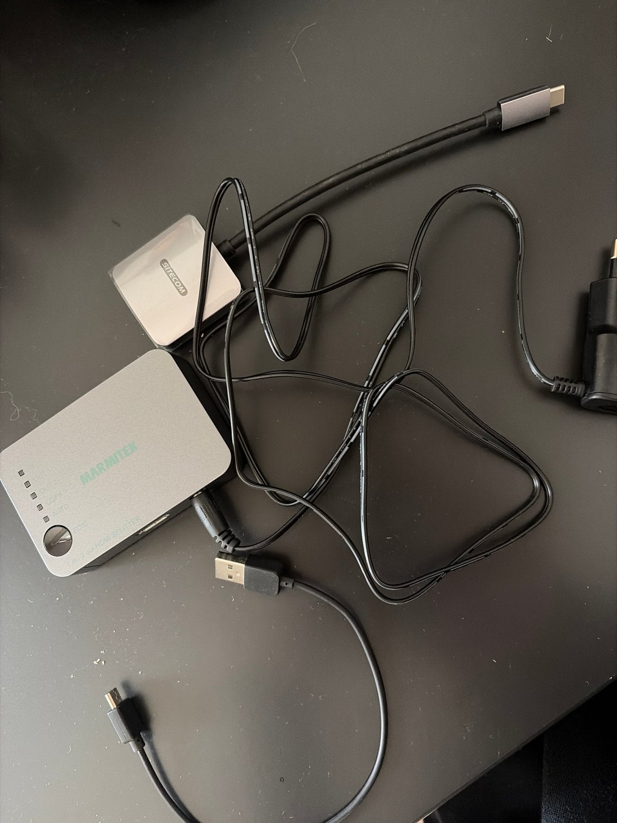 Marmitek HDMI Splitter en Sitecom USB-C naar HDMI Adapter, Ophalen, Nieuw, Minder dan 2 meter, HDMI-kabel