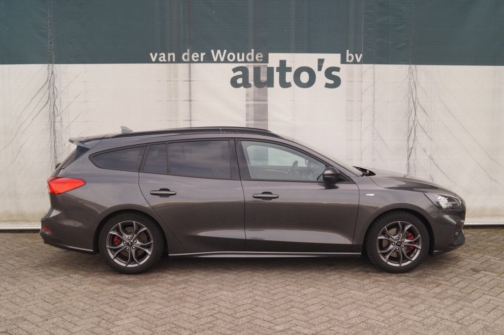 Ford Focus Wagon 1.5 EcoBoost 150pk Automaat ST Line X Busin, Auto's, Ford, Stof, Gebruikt, Euro 6, 150 pk