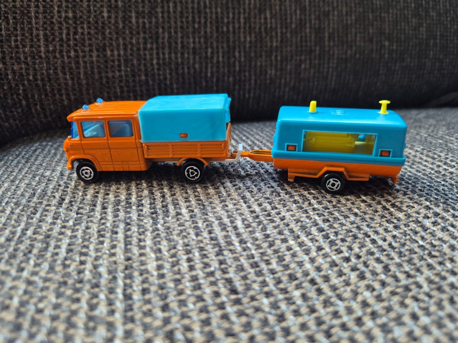 Majorette Mercedes trax publics met Motor Aanhanger, Ophalen of Verzenden, Gebruikt, Bus of Vrachtwagen