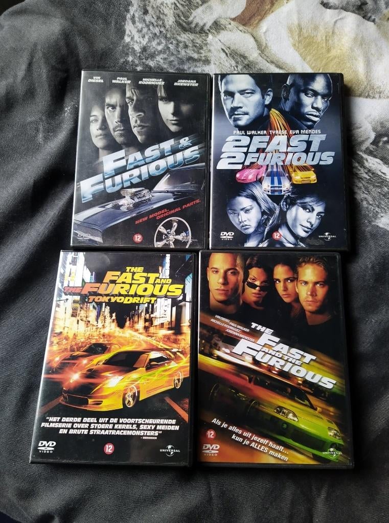 div dvds, Alle leeftijden, Ophalen, Zo goed als nieuw, Actie