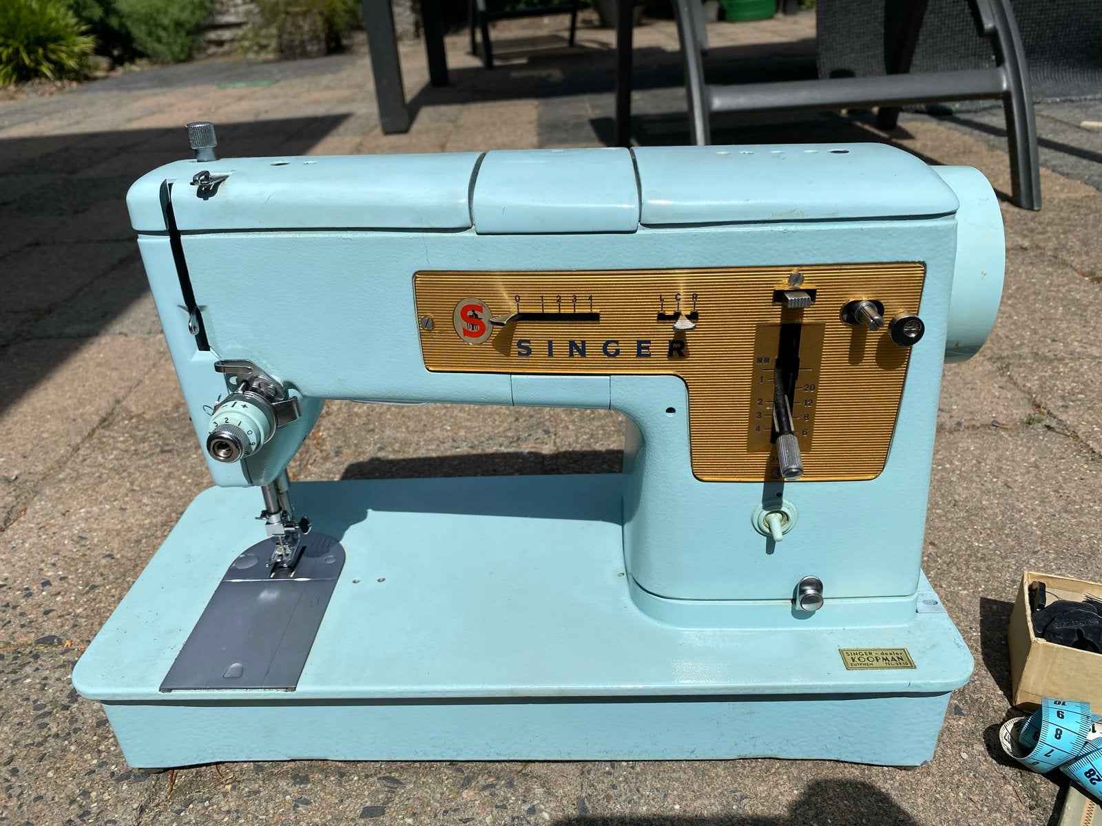 Vintage Singer Naaimachine (ca. 1965) met accessoires, Ophalen of Verzenden, Gebruikt, Naaimachine, Singer