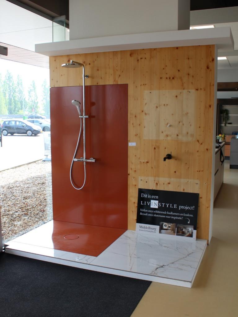 MB15 Luxe KEUCO / BETTE inloopdouche, Doe-het-zelf en Verbouw, Sanitair, Ophalen, Heinrich-Bette-Straße 1 33129 Delbrück, Duitsland