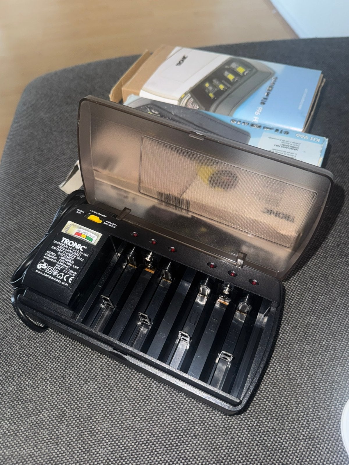 عالمي (Universal Battery Charger), Ophalen, Zo goed als nieuw, Overige typen
