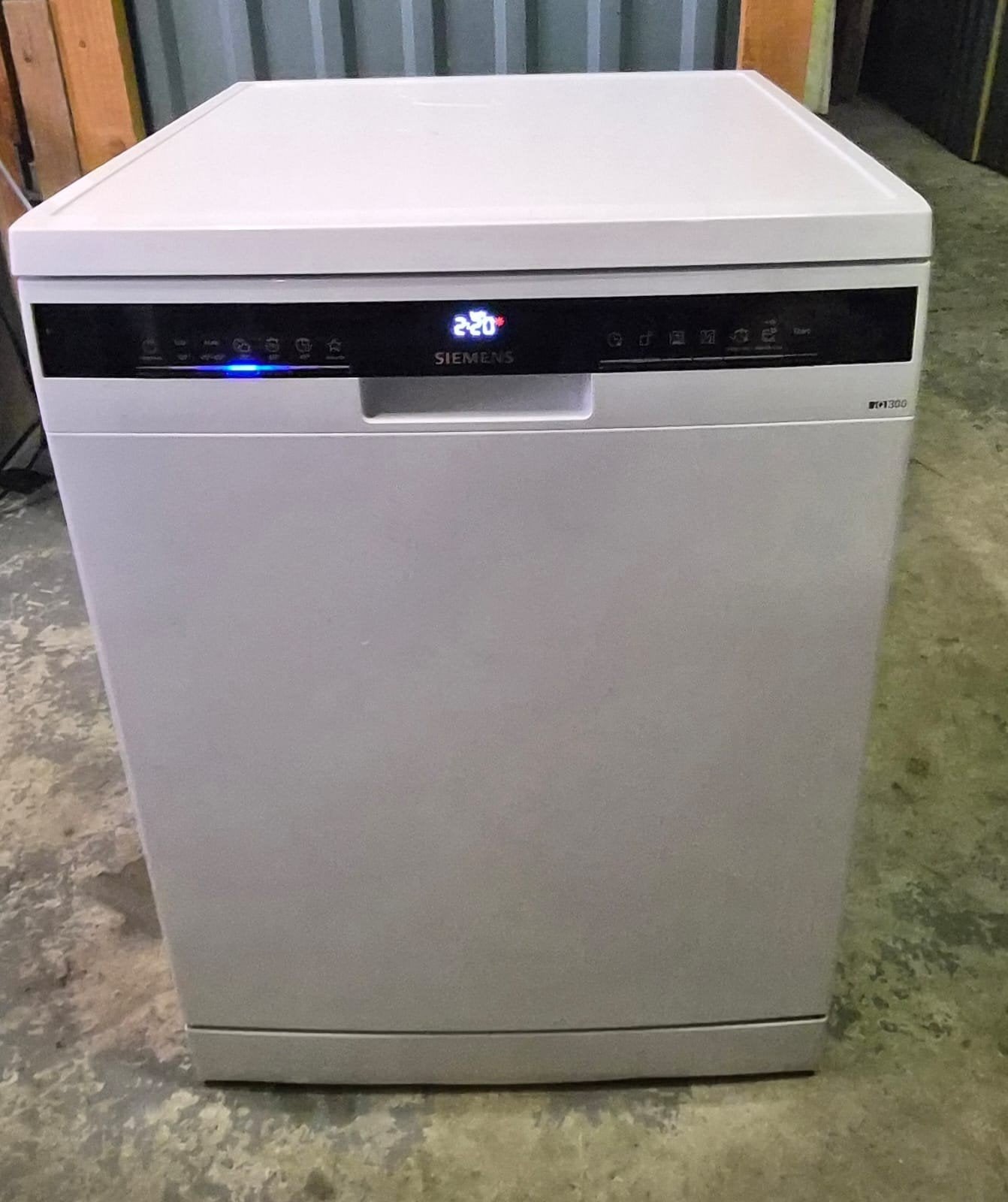 Siemens vaatwasser, Ophalen, Minder dan 85 cm, Energieklasse A of zuiniger, Zo goed als nieuw