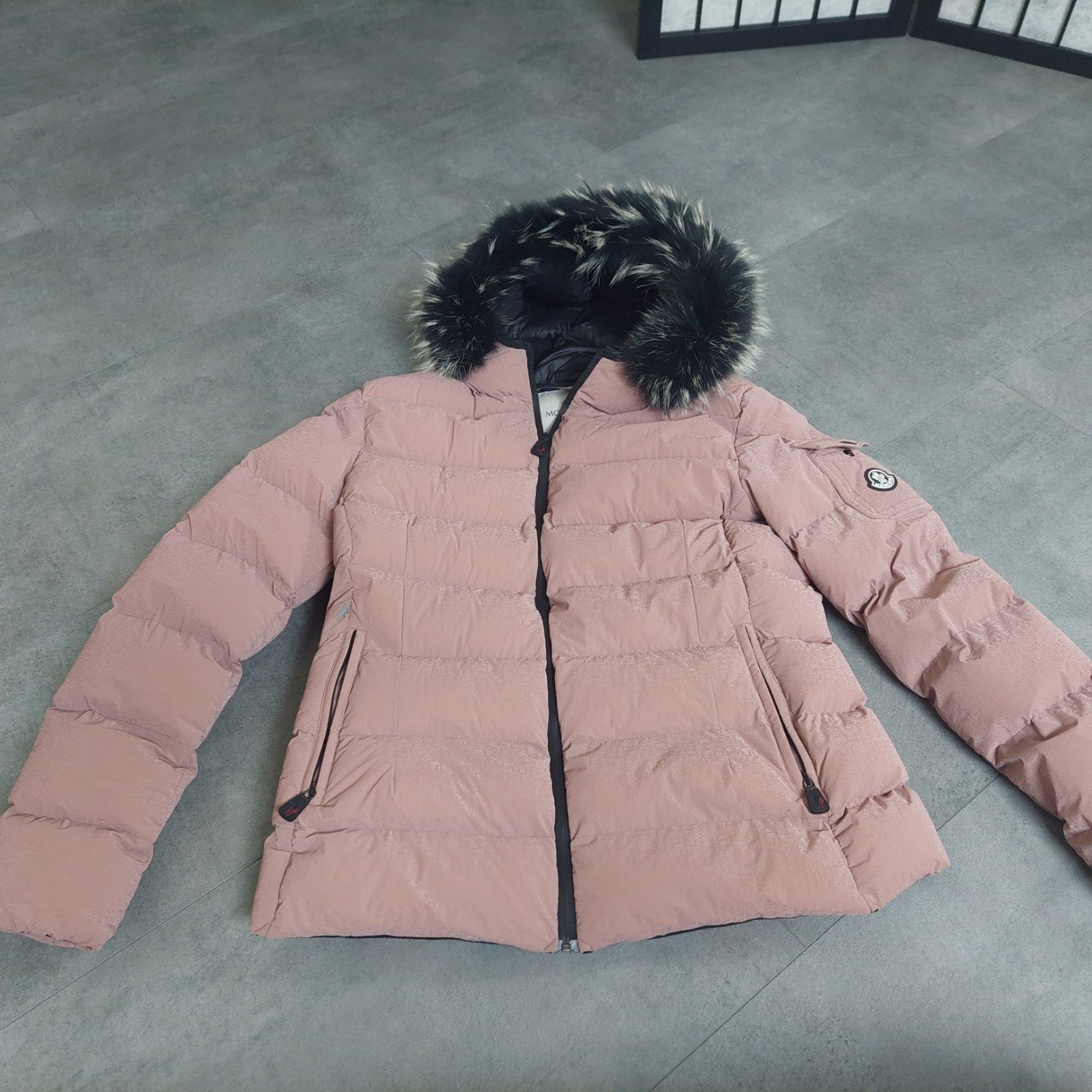 nieuwe winterjas roze met bontkraag moncler draagmaat s, Ophalen of Verzenden, Nieuw, Maat 36 (S), Roze