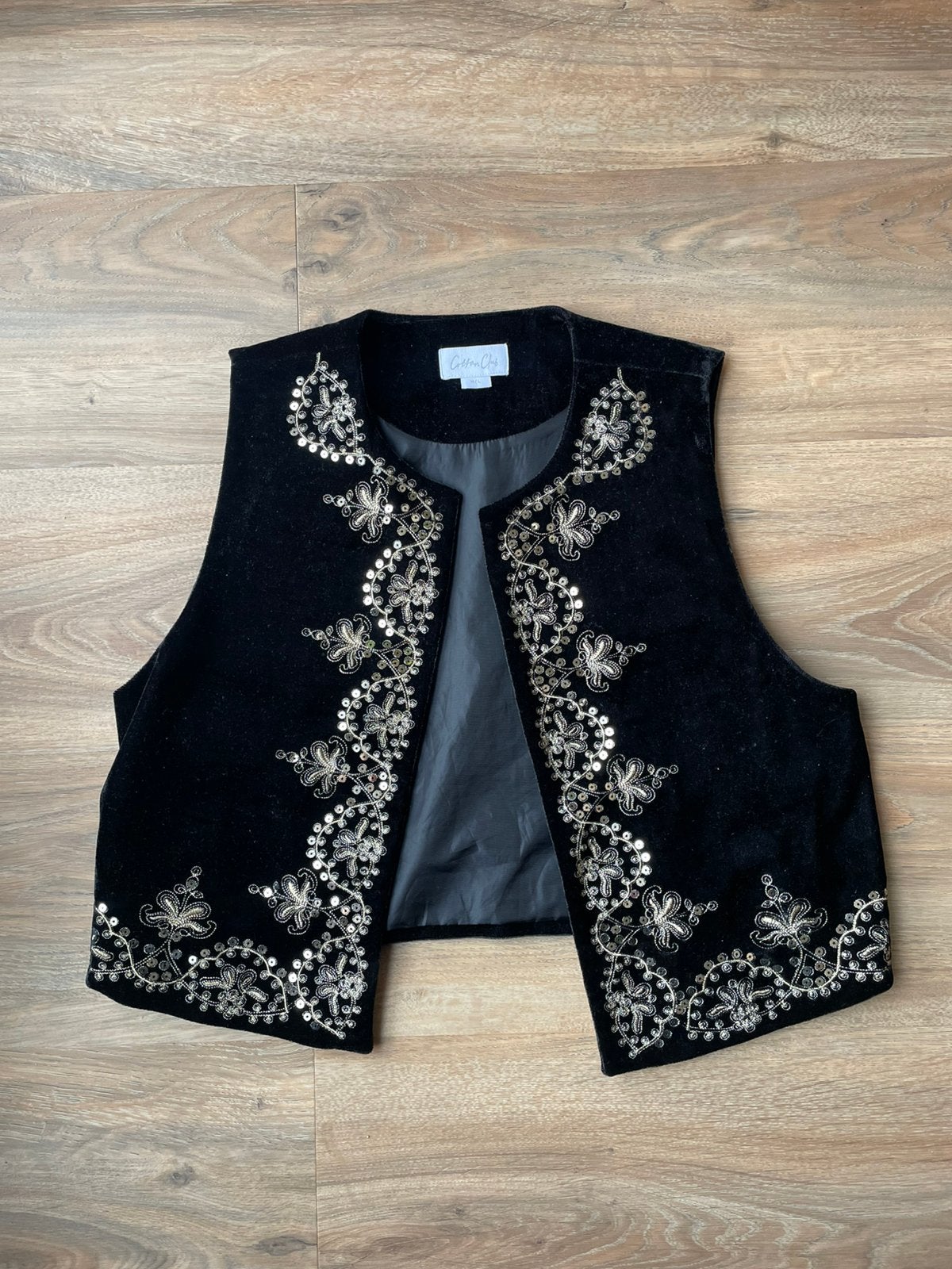 Gilet zwart met goud maat m/l cotton club, Kleding | Dames, Ophalen of Verzenden, Zo goed als nieuw, Maat 38/40 (M), Zwart