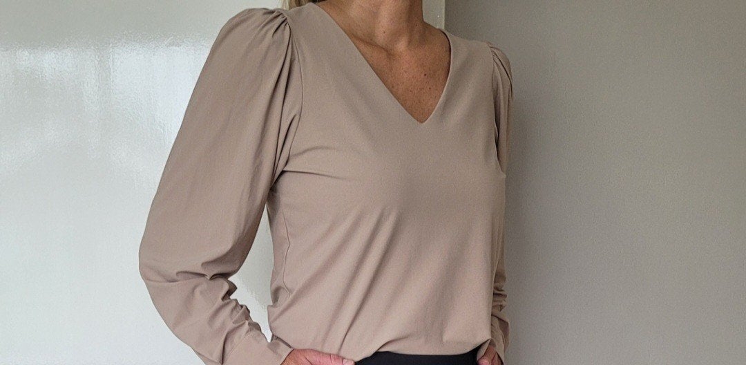 Studio Anneloes Les blouse M Beige Zand Travelstof, Maat 38/40 (M), Studio Anneloes, Verzenden, Beige