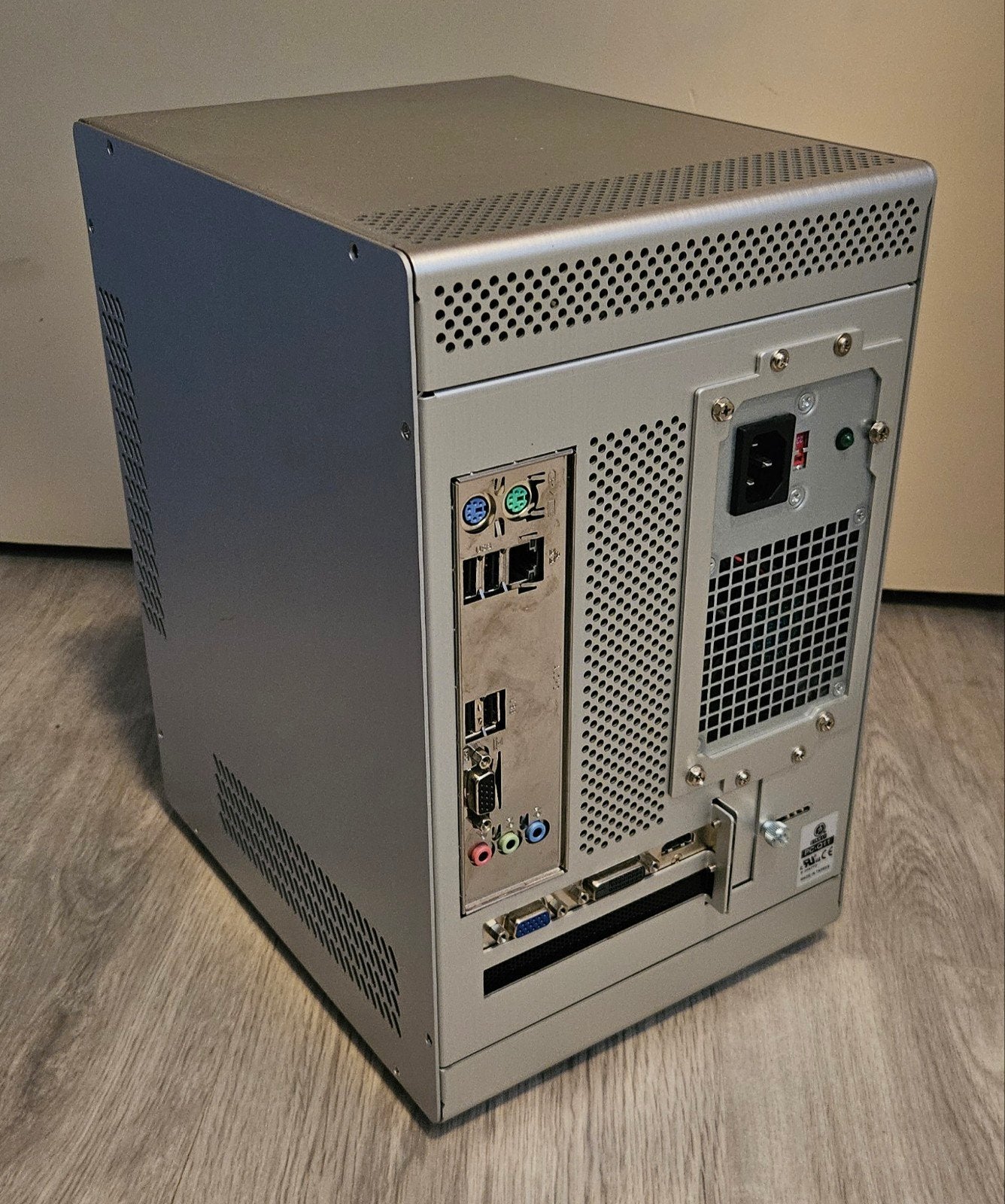 Lian Li Micro ITX/AMD FX-4100 3.8Ghz/8GB-Ram/GT740/Win10, Ophalen of Verzenden, SSD