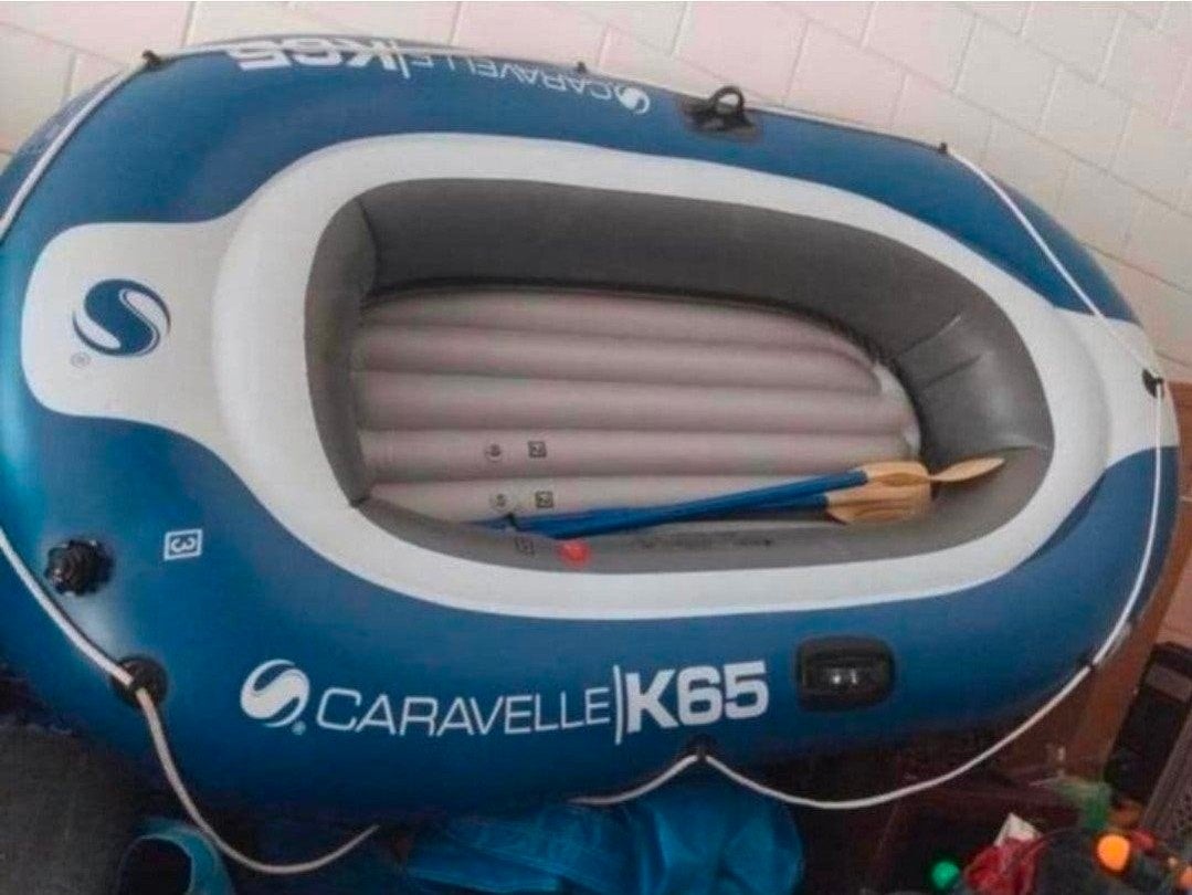 Grote opblaasboot roeiboot caravelle k65 met peddels

Prijs, Ophalen of Verzenden