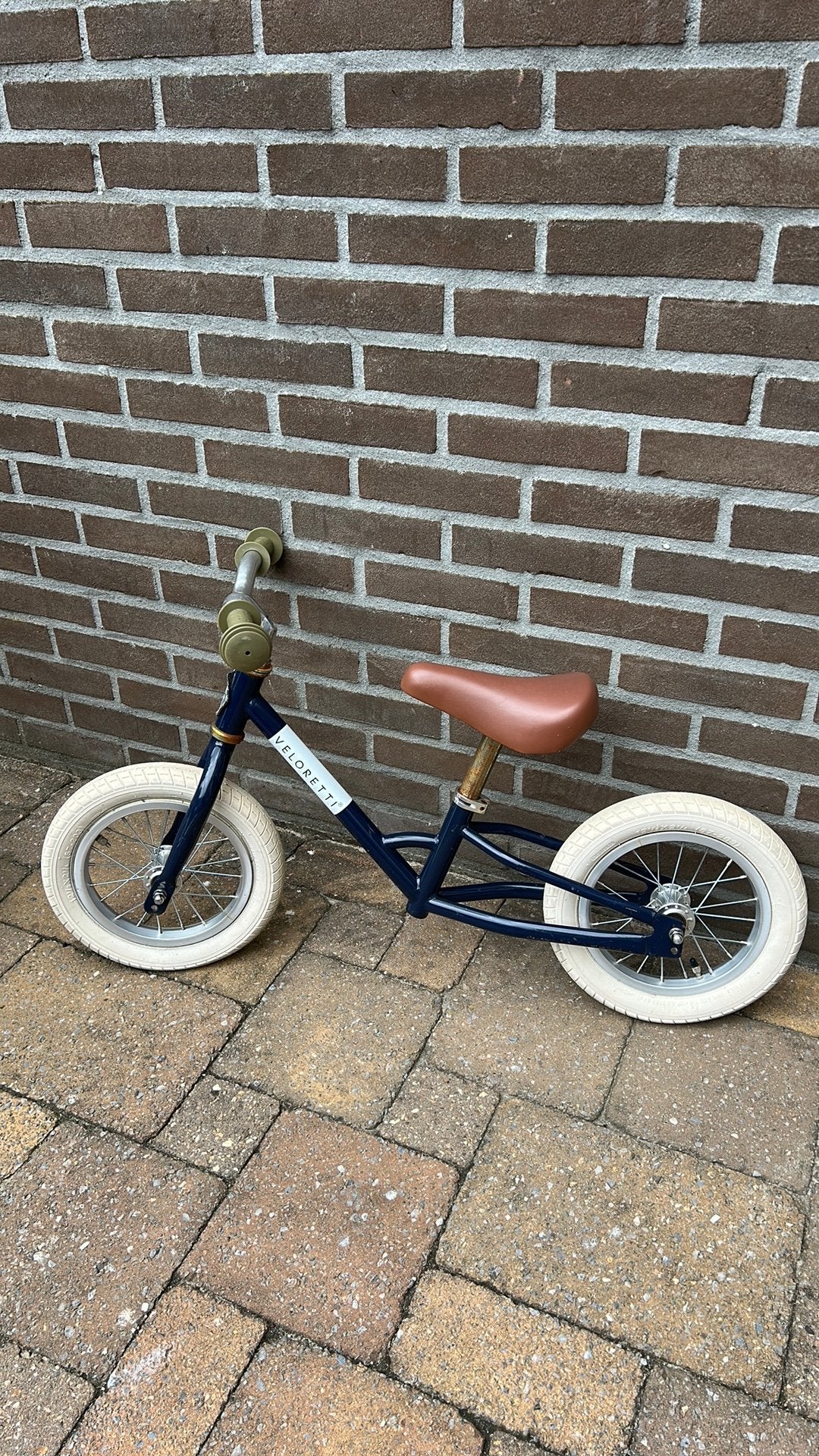 Veloretti fiets blauw, Fietsen en Brommers, Fietsen | Kinderfietsjes, Ophalen, Zo goed als nieuw, Minder dan 16 inch