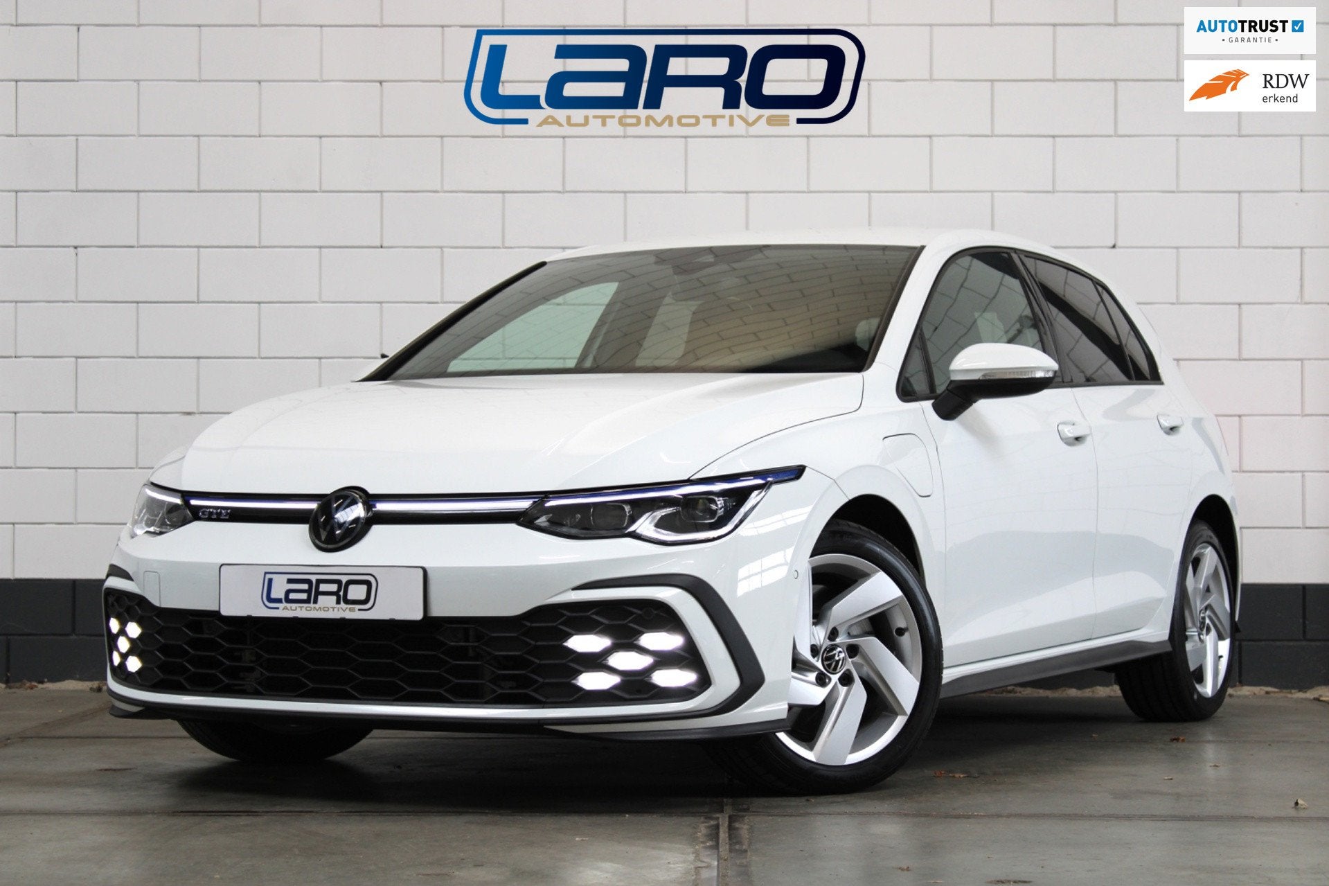 Volkswagen Golf 1.4 eHybrid GTE | IQ.Lights Cam ACC Keyless, Auto's, Dealer onderhouden, Gebruikt, 4 cilinders, Wit