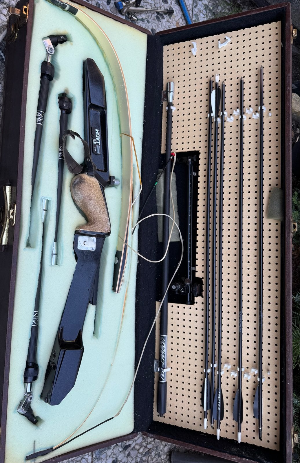 Recurveboog set met pijlen en accessoires in koffer, Sport en Fitness, Ophalen, Gebruikt, Recurveboog