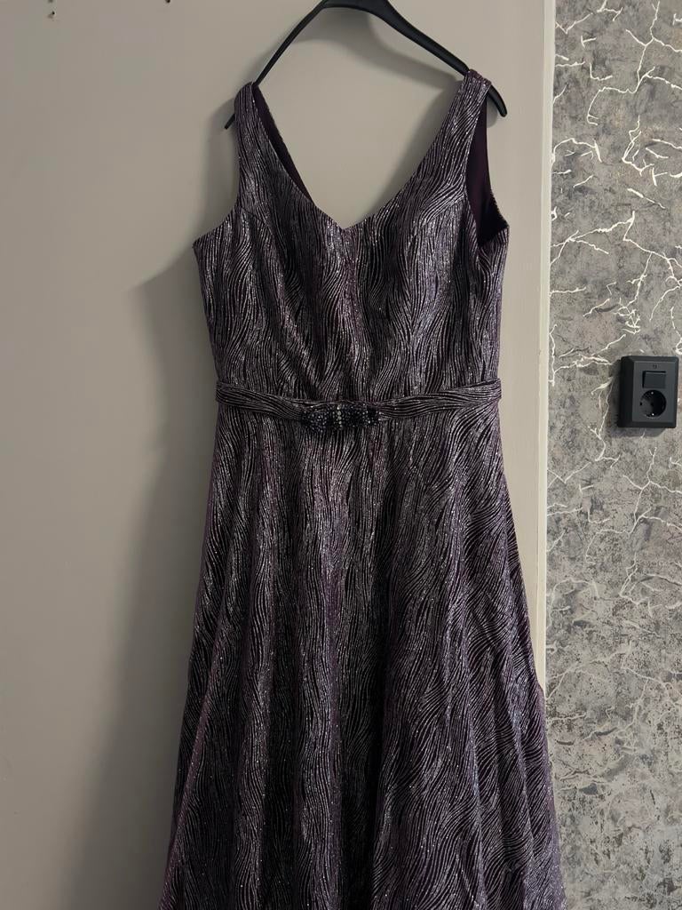 Galajurk, abiye , feest jurk, dames kleding, Kleding | Dames, Paars, Maat 42/44 (L), Nieuw, Ophalen of Verzenden