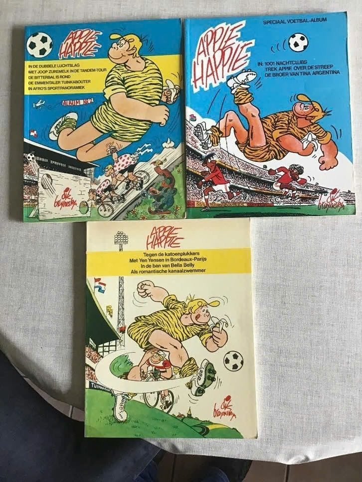 3 uitgaves Appie Happie door Dick Bruynesteyn., Meerdere stripboeken, Ophalen of Verzenden, Zo goed als nieuw