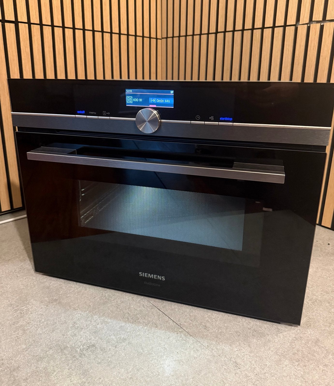 LUXE BLACKSTEEL SIEMENS COMBI OVEN MAGNETRON MET WIFI, Ophalen, Zo goed als nieuw, Magnetronfunctie, Oven met grill