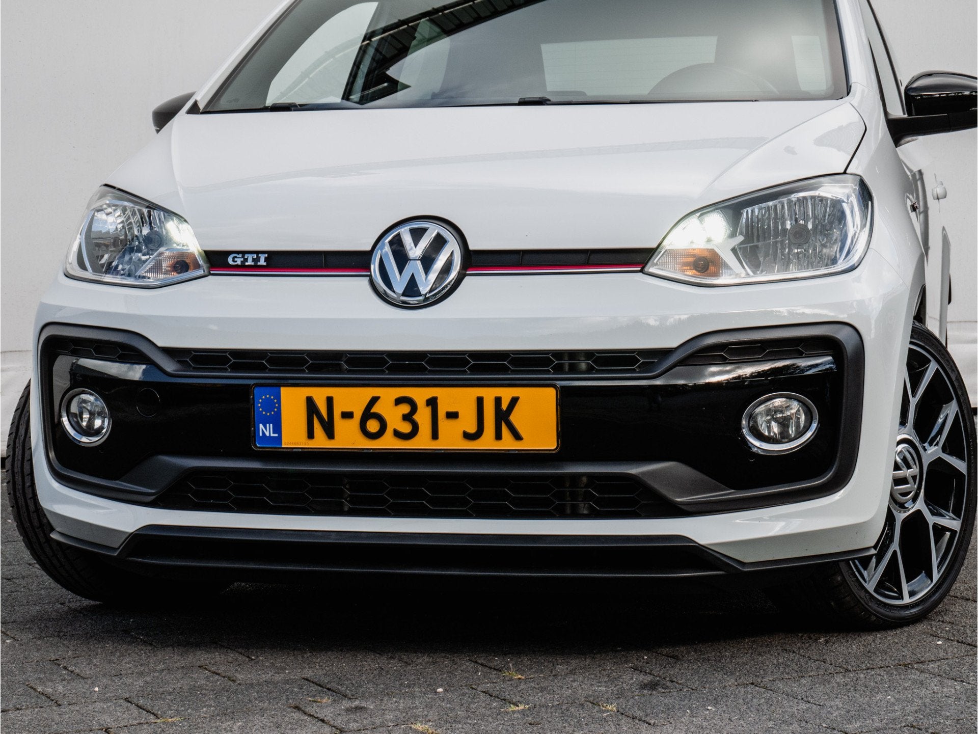 Volkswagen up! 1.0 TSI 116pk GTI Stoelverwarming/ Climate co, 970 kg, Stof, Met garantie (alle), 4 stoelen