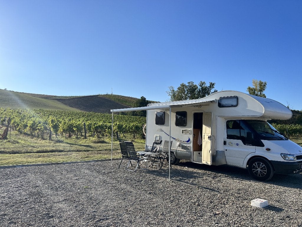 Ford Rimor 6-persoons gezinscamper (met luifel en voortent), Buscamper of Camperbus, Ringverwarming, Koelkast, Particulier