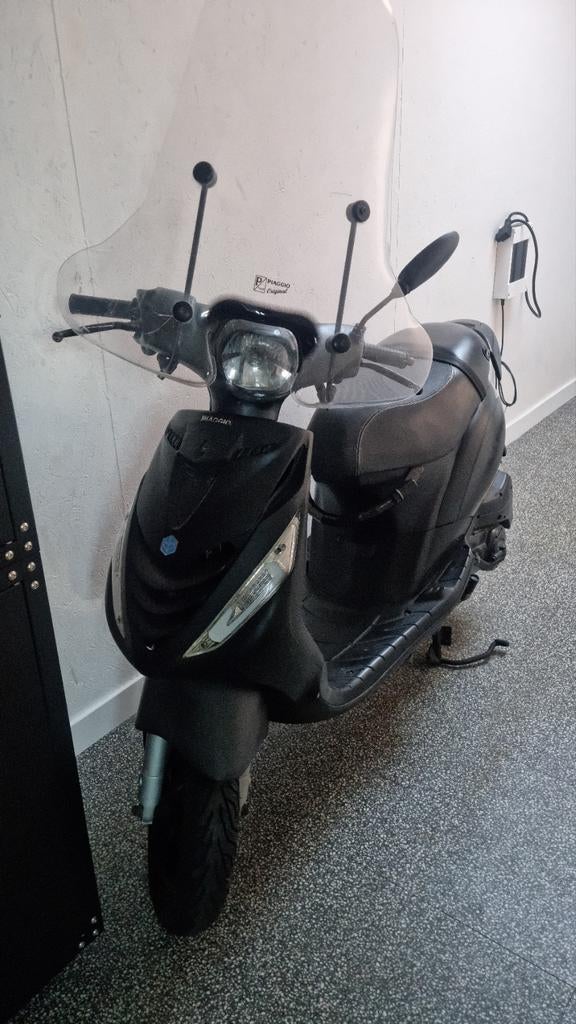 Piaggio Zip 2017, Fietsen en Brommers, Scooters | Piaggio, Ophalen, Gebruikt, Zip, Benzine