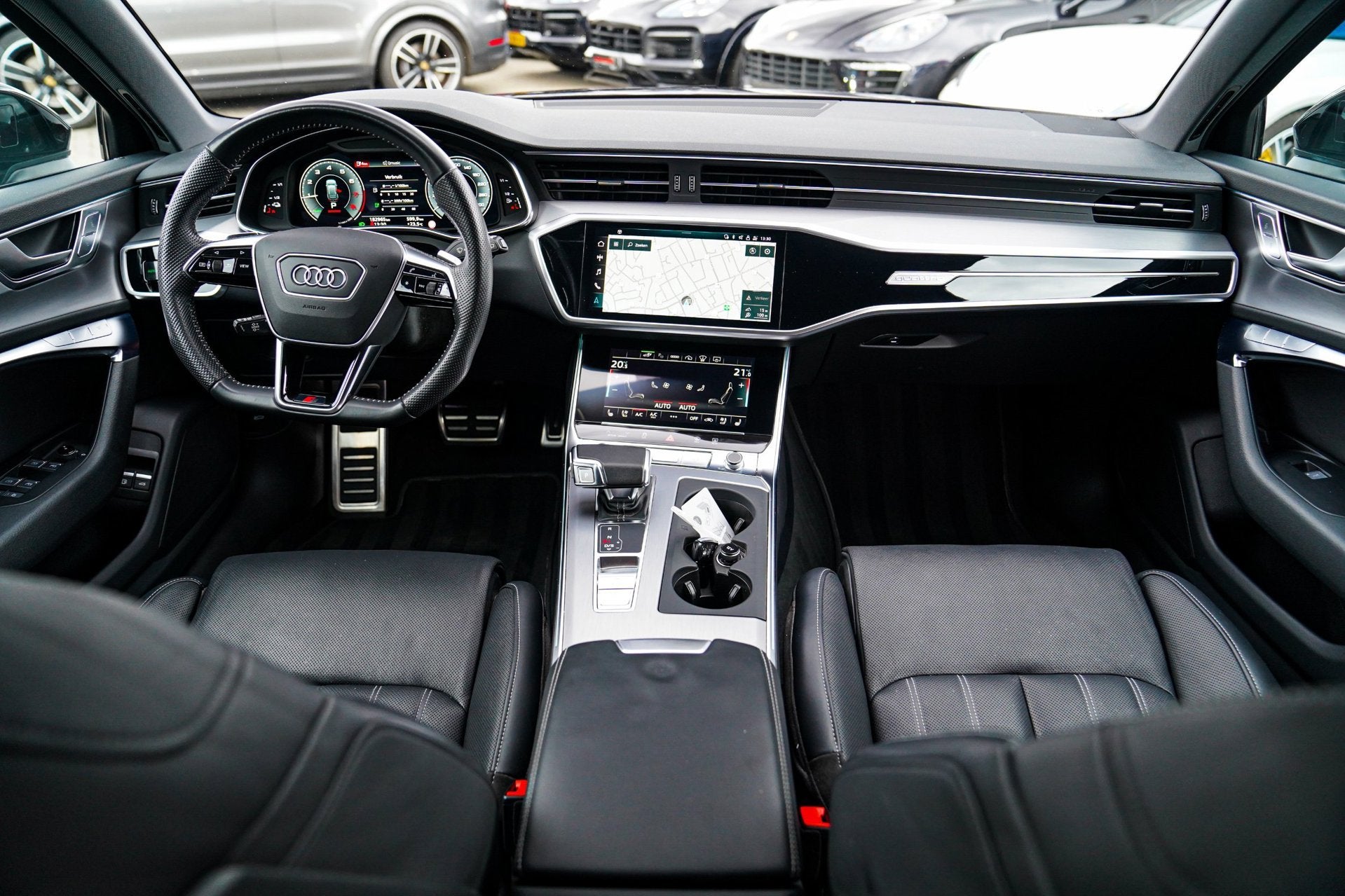 Audi A6 Avant 55 TFSI e quattro Competition | Head Up Displa, Auto's, Audi, Automaat, Gebruikt, 4 cilinders, Zwart