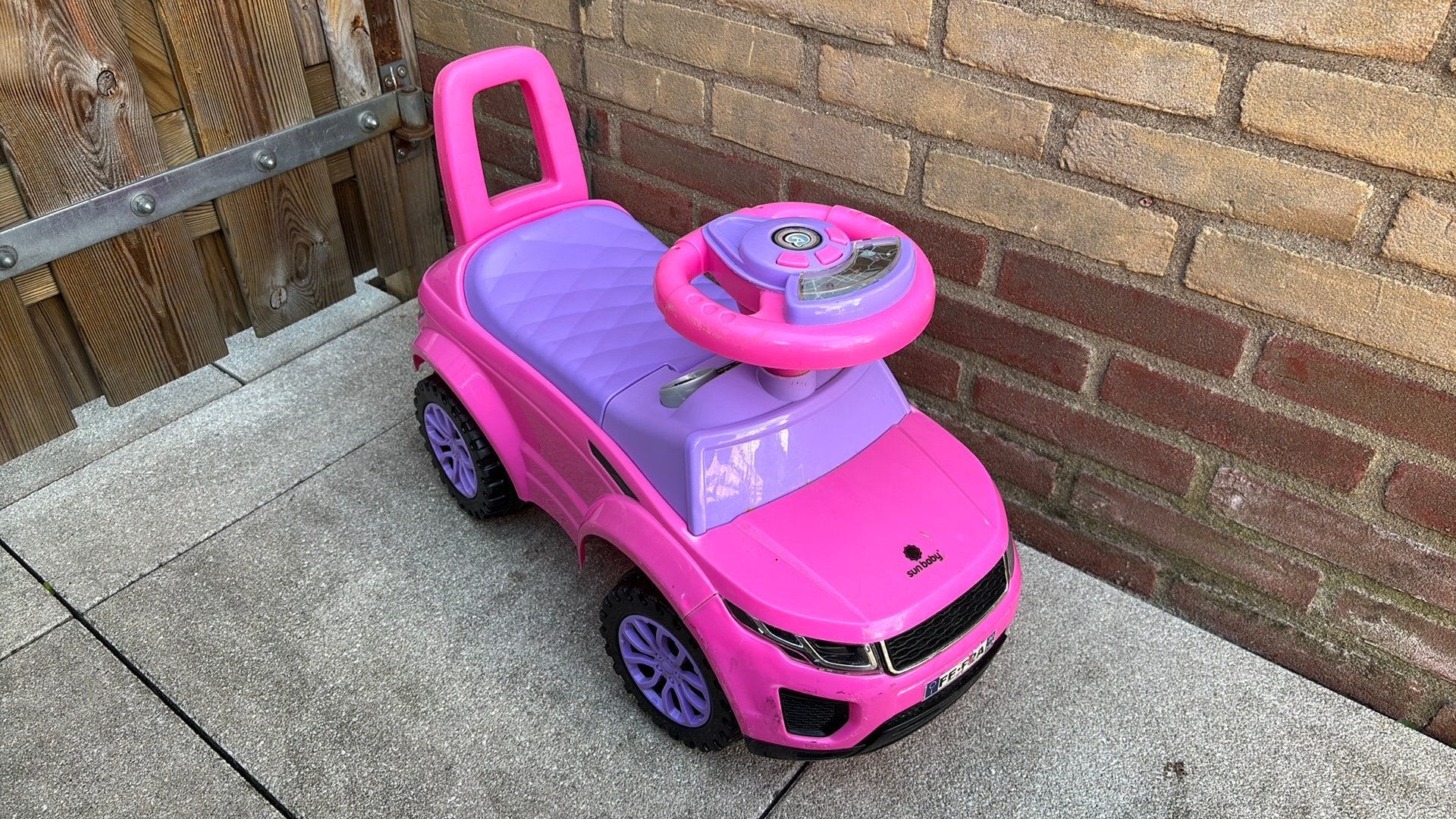 Loop kar roze meisjes, Ophalen, Gebruikt