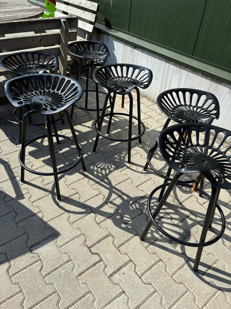 Stalen bar kruk, Huis en Inrichting, Barkrukken, Ophalen, Zo goed als nieuw, In hoogte verstelbaar, 60 tot 90 cm
