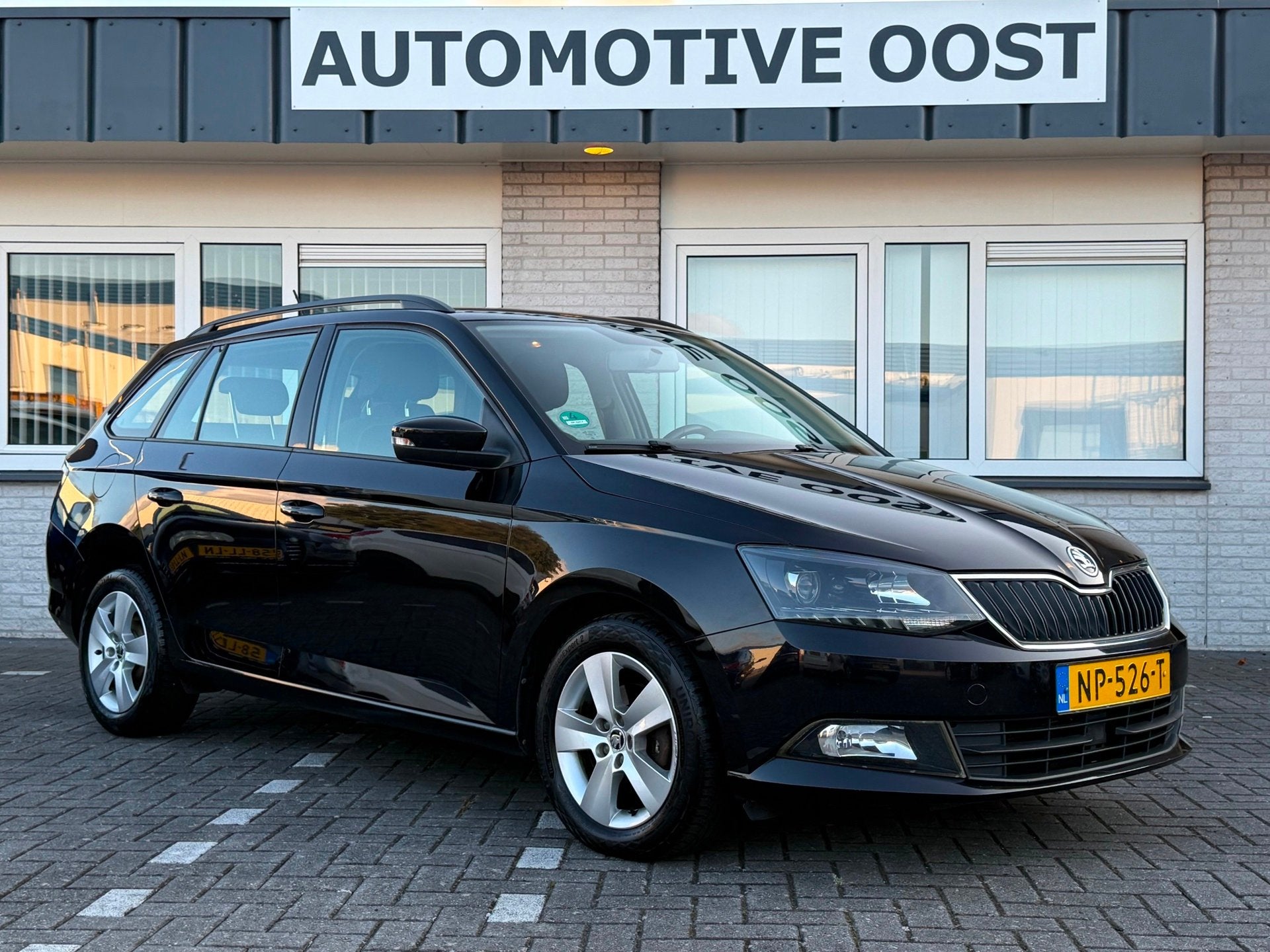 Skoda Fabia Combi 1.4 TDI Ambition Business 2017|Navigatie|L, Auto's, Voorwielaandrijving, Gebruikt, Parkeersensor, Zwart