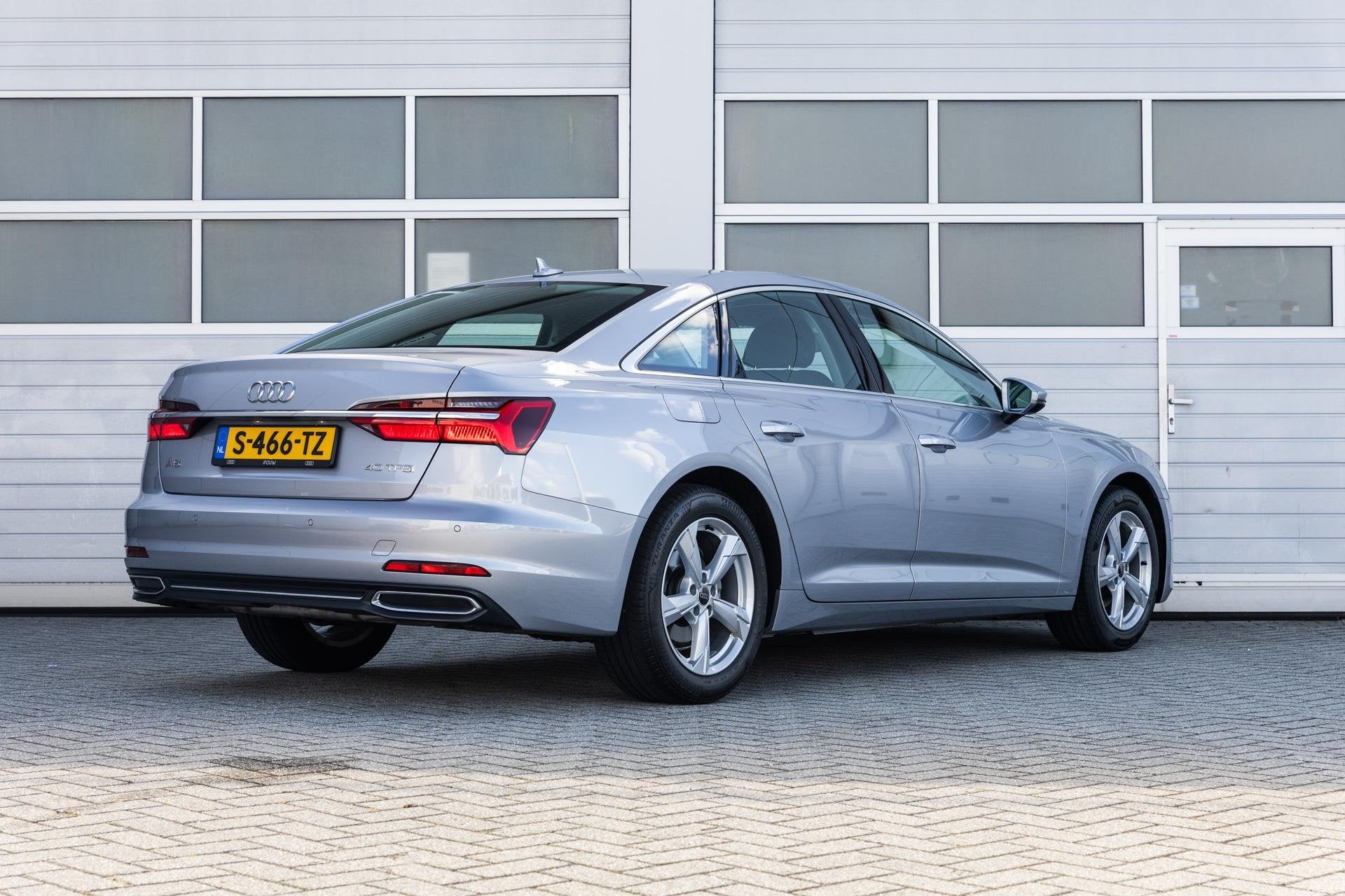 Audi A6 Limousine 40 TFSI 204pk Advanced edition | Stoelverw, Auto's, Audi, Stof, 4 cilinders, Bedrijf, 204 pk