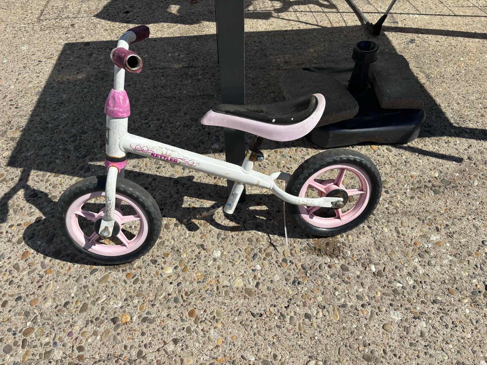 Kettler loopfietsje voor kinderen - wit/roze, Ophalen, Gebruikt, Minder dan 16 inch
