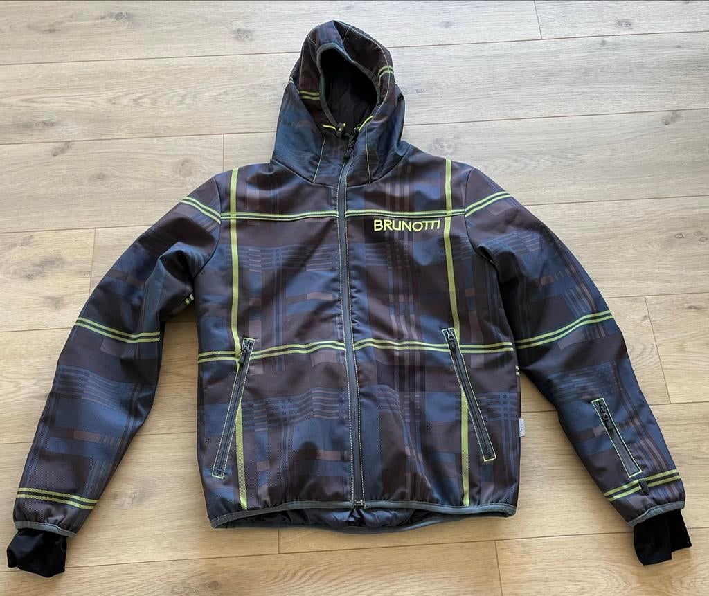 Brunotti ski jas maat M, Kleding | Dames, Wintersportkleding, Ophalen of Verzenden, Gedragen, Maat 38/40 (M), Jack