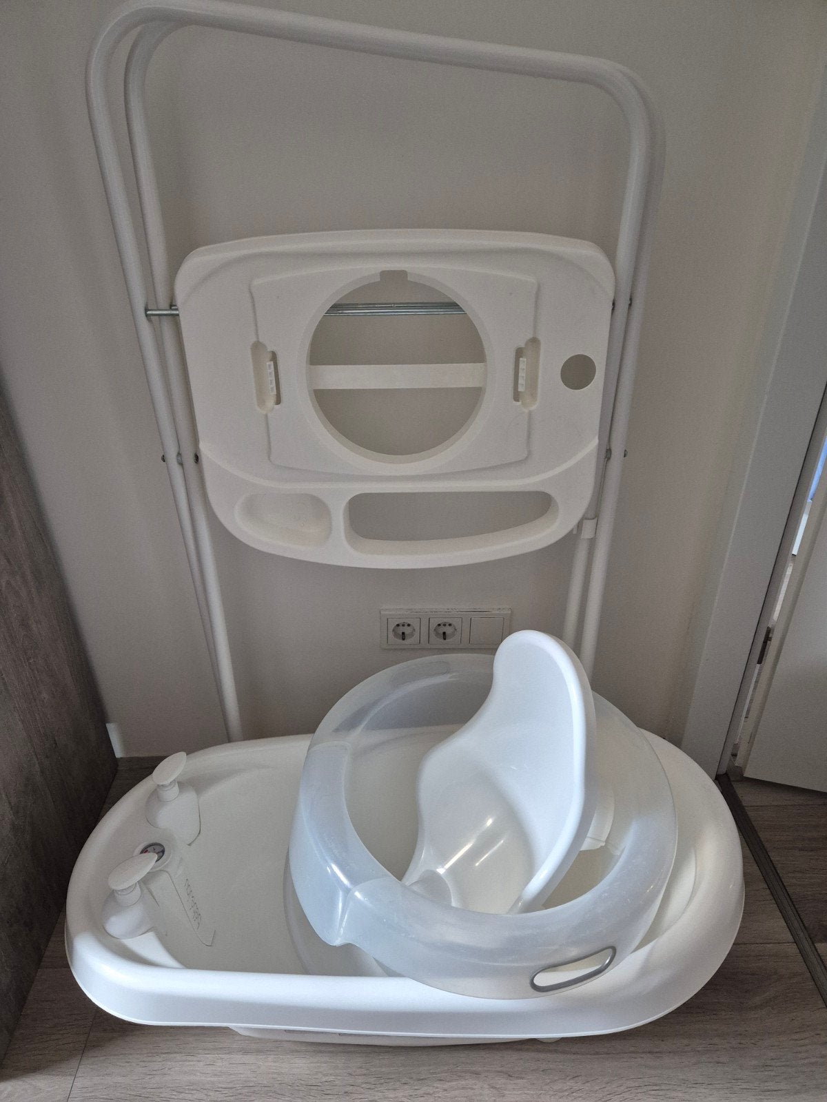 Bébé-jou babybadje met standaard en accessoires, Ophalen