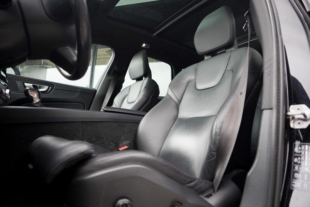 Volvo XC60 2.0 T5 AWD Inscription / Pano / Adaptive Cruise /, Auto's, Volvo, Automaat, Stof, Gebruikt, Euro 6