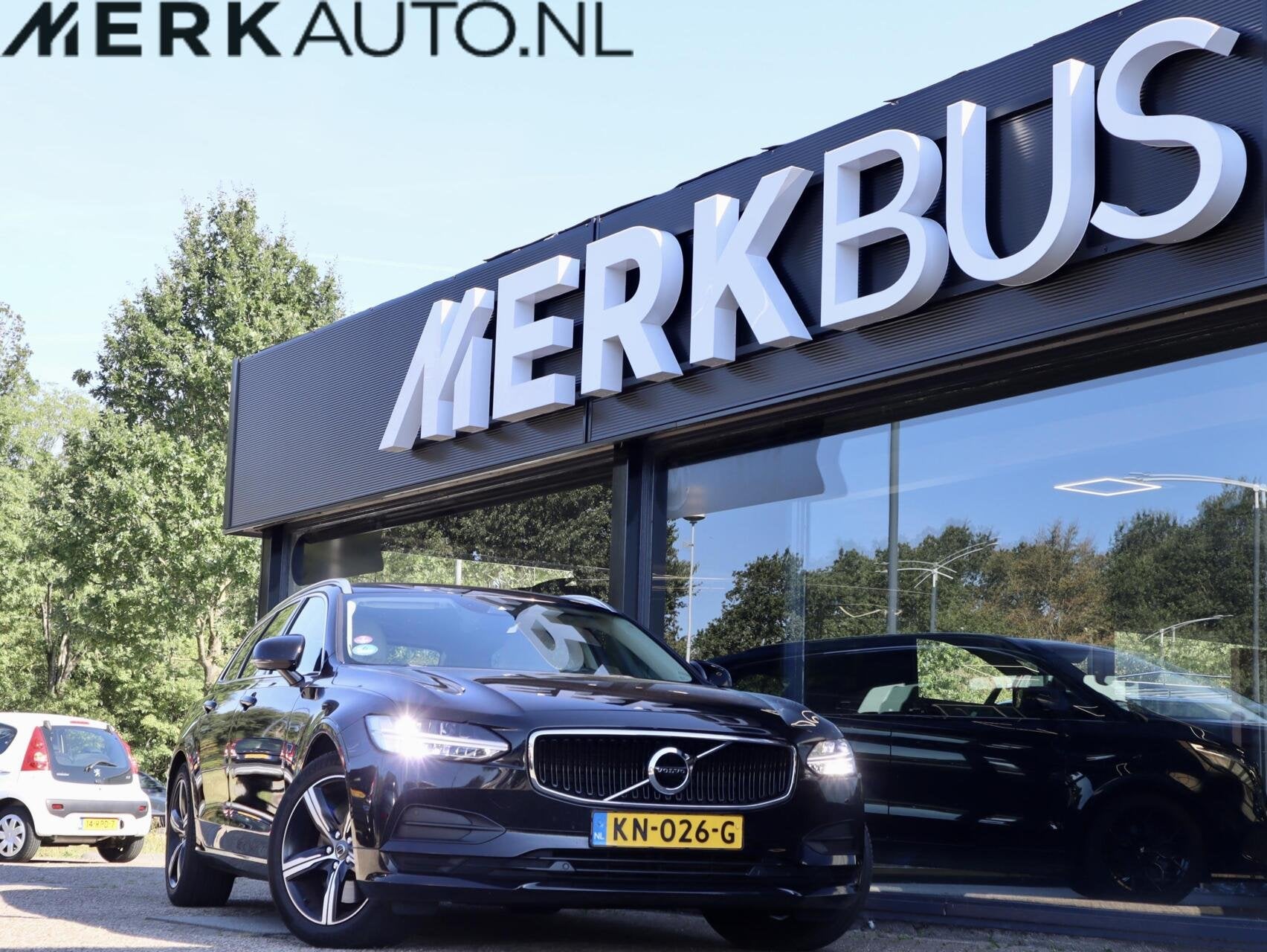Volvo V90 2.0 T5 Momentum, Crème lederen bekleding, 15 km/l, Euro 6, 1969 cc, Zwart