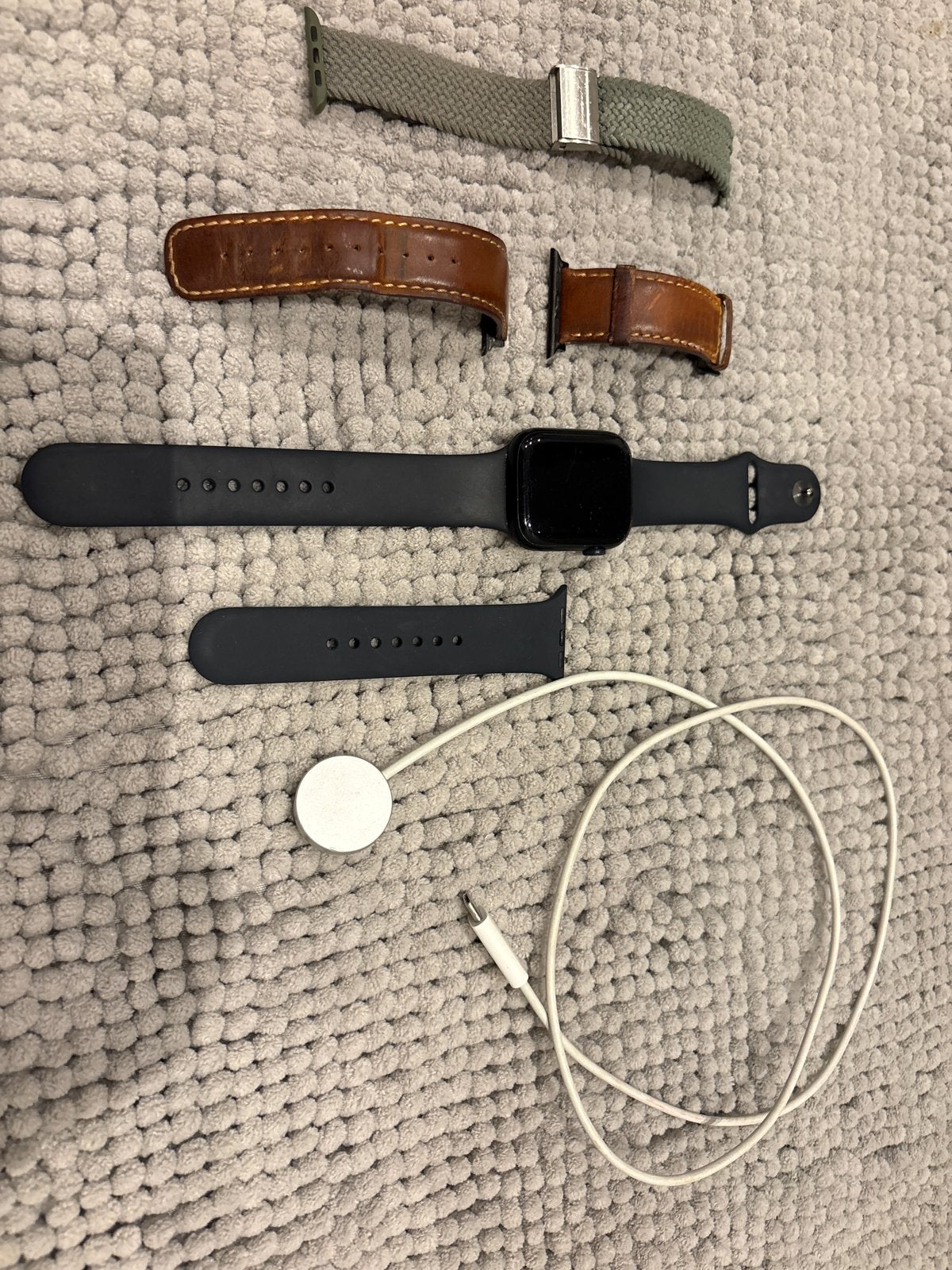 Apple Watch Series 7 met extra bandjes en oplader, Ophalen, Afstand, Zwart, IOS