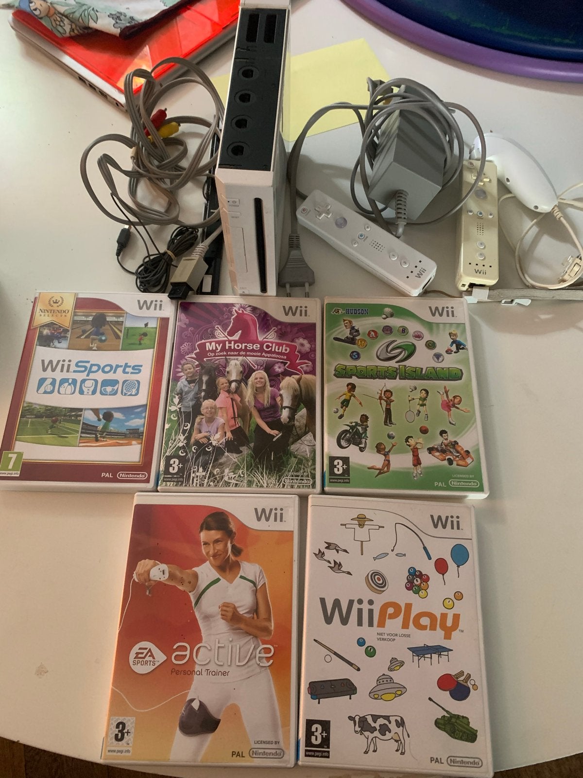 Wii Console met 6 spellen en accessoires Plus mario 64, Gebruikt, Eén computer, Ophalen of Verzenden, Sport