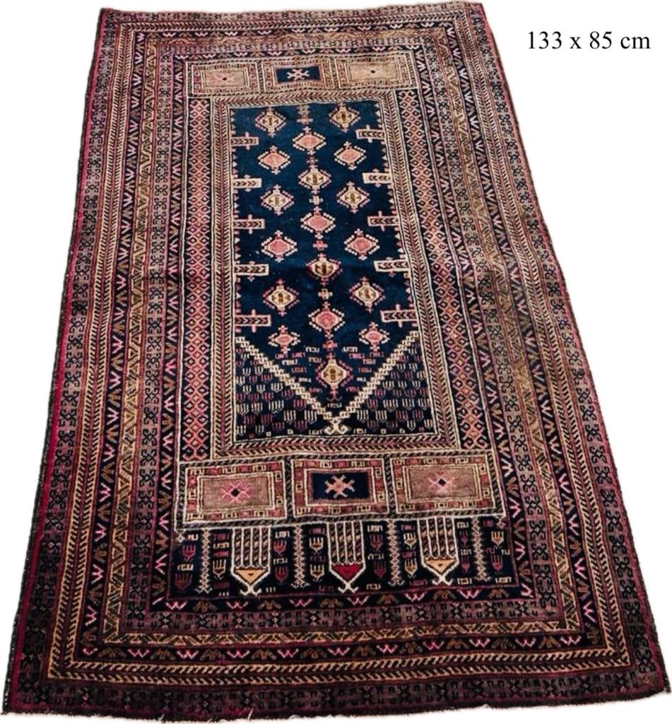 Handgeweven TAPIJTJE vloerkleed 133 x 85 cm Vintage, Ophalen