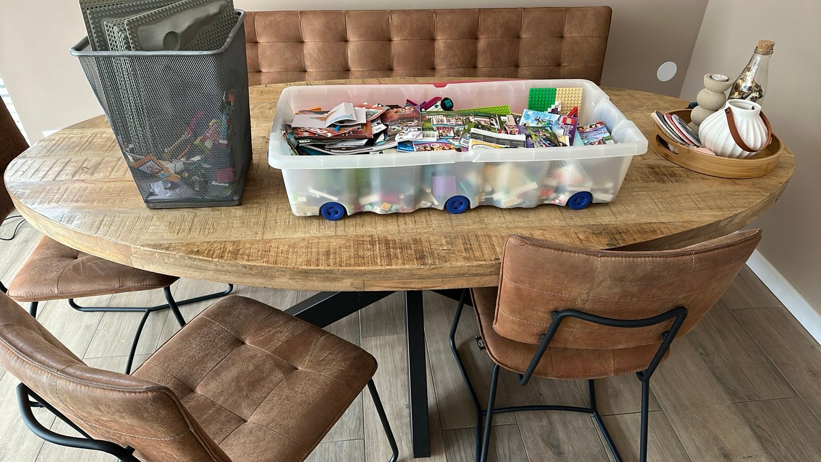 Lego alles door elkaar inclusief boekjes. Veel lego Friends, Ophalen, Gebruikt, Lego, Friends