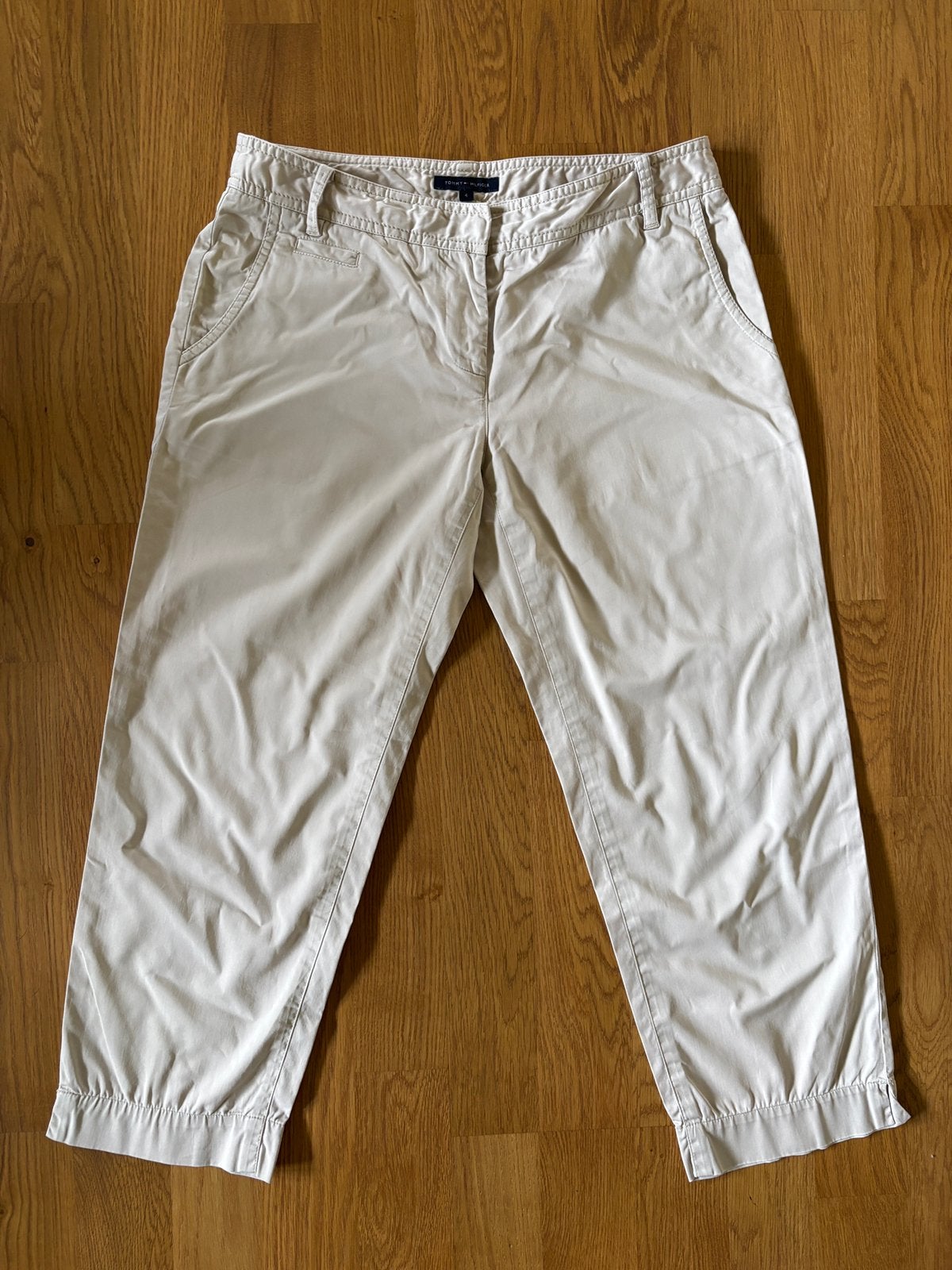 Tommy Hilfiger capri broek S, Kleding | Dames, Beige, Ophalen of Verzenden, Zo goed als nieuw, Driekwart