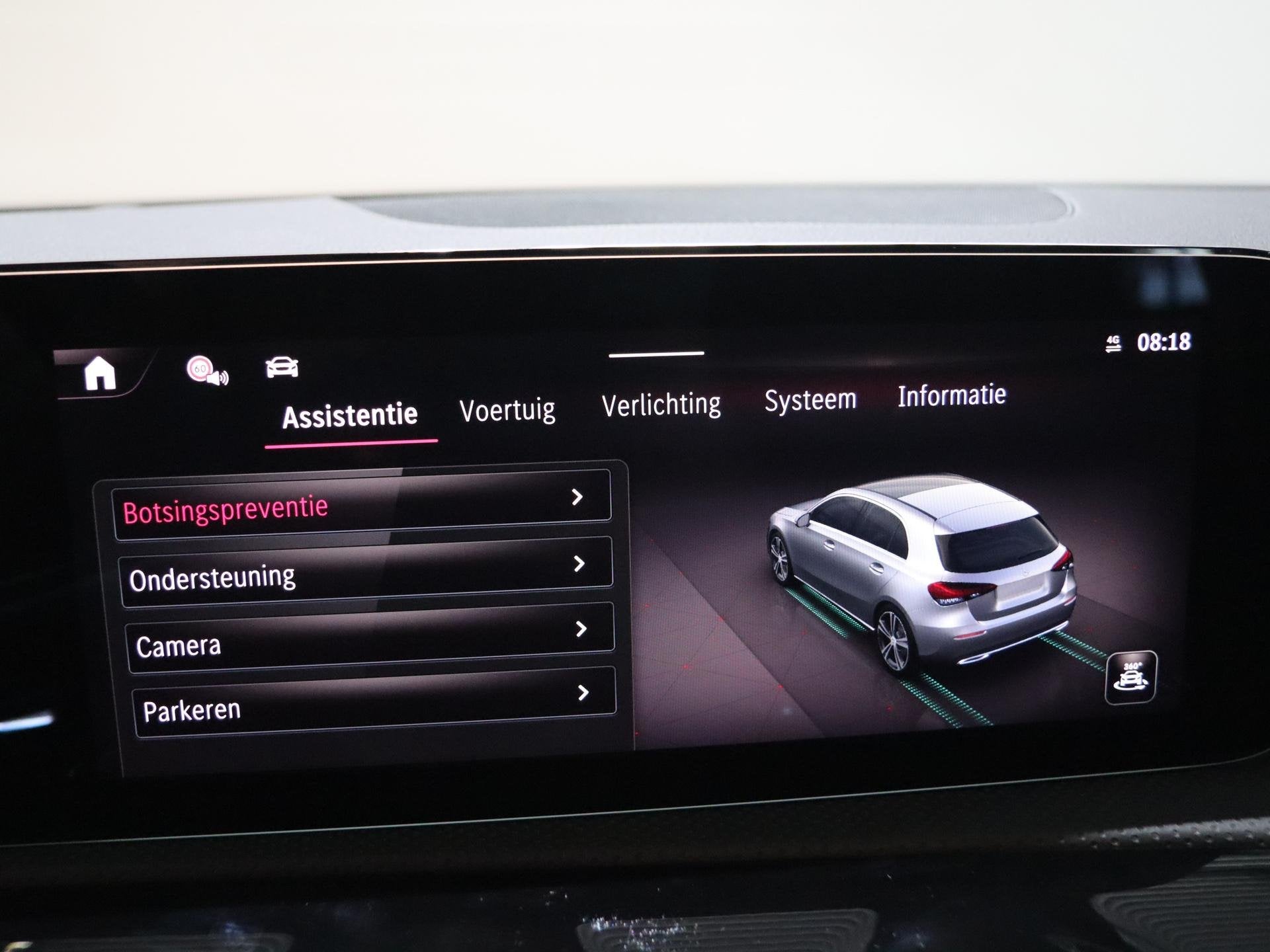 Foto 21 van Mercedes-Benz A-klasse 180 Business Solution AMG | AMG Line