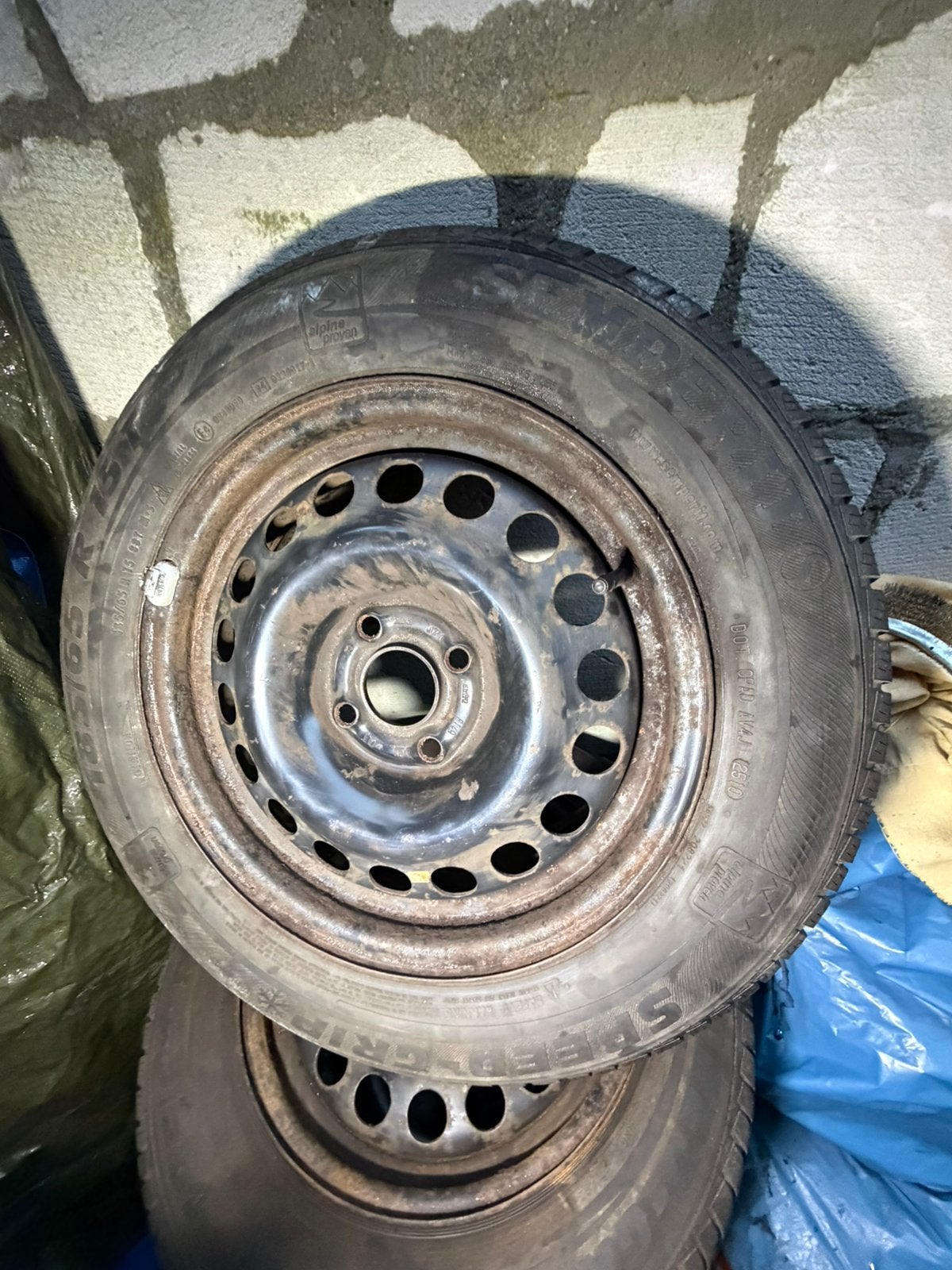 2 winterbanden + velgen 15”, Ophalen of Verzenden