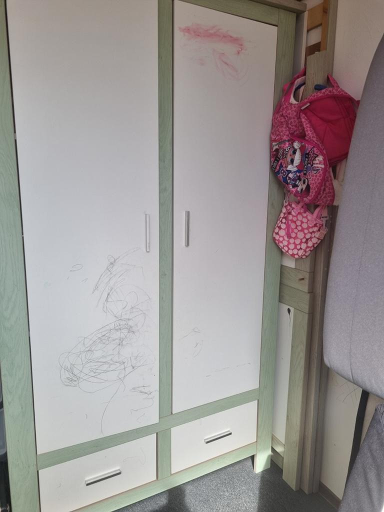 Kledingkast gratis, Huis en Inrichting, Kasten | Kledingkasten, Ophalen of Verzenden, Gebruikt, 50 tot 75 cm, 150 tot 200 cm