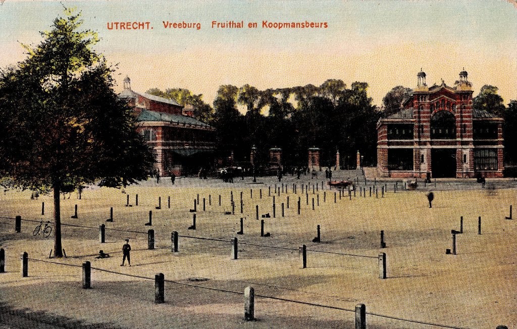 Utrecht – Vreeburg met Fruithal en Koomansbeurs., Ophalen of Verzenden, Voor 1920, Gelopen, Utrecht