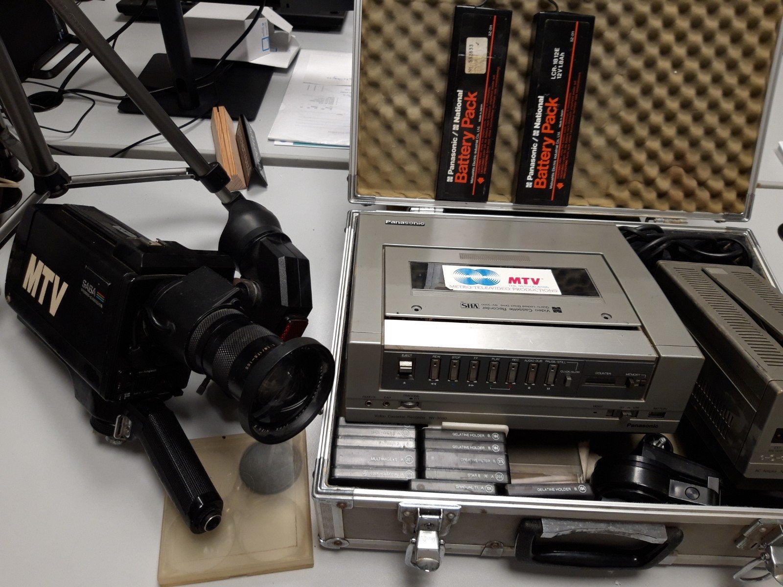 Vintage MTV Video Set: Saba Camera, Panasonic VHS Recorder, Ophalen of Verzenden
