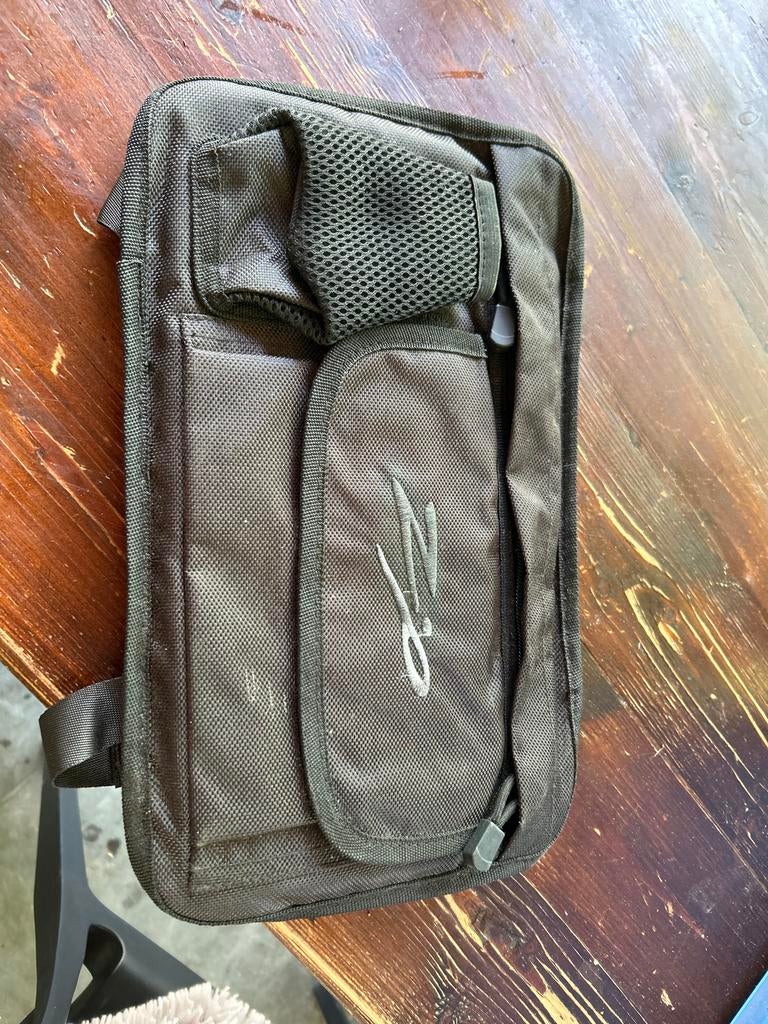 Handige zwarte schoudertas scooter zip tas, Ophalen of Verzenden, 17 inch of meer, Zo goed als nieuw